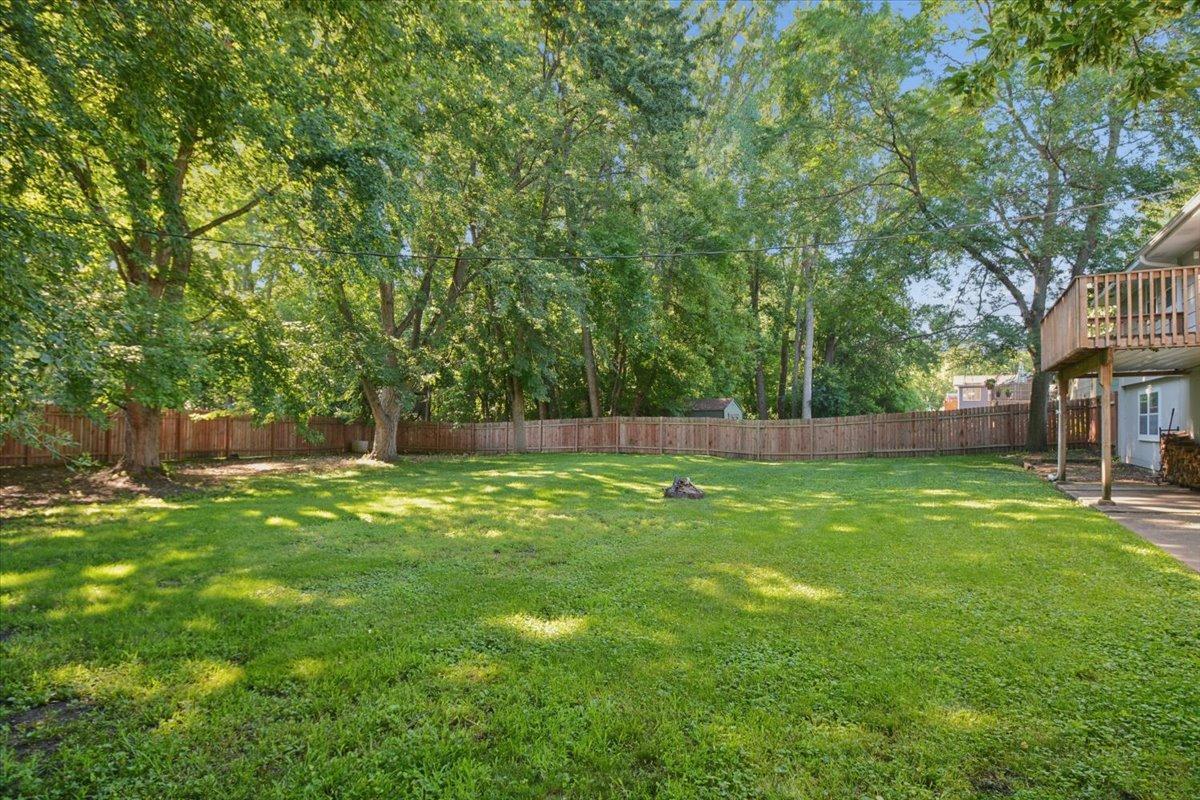 View of Residential at 300 Quaker Lane, Plymouth MN 55441, Plymouth (20 of 21) - Mike Wilen | Minnesota Team Real Estate