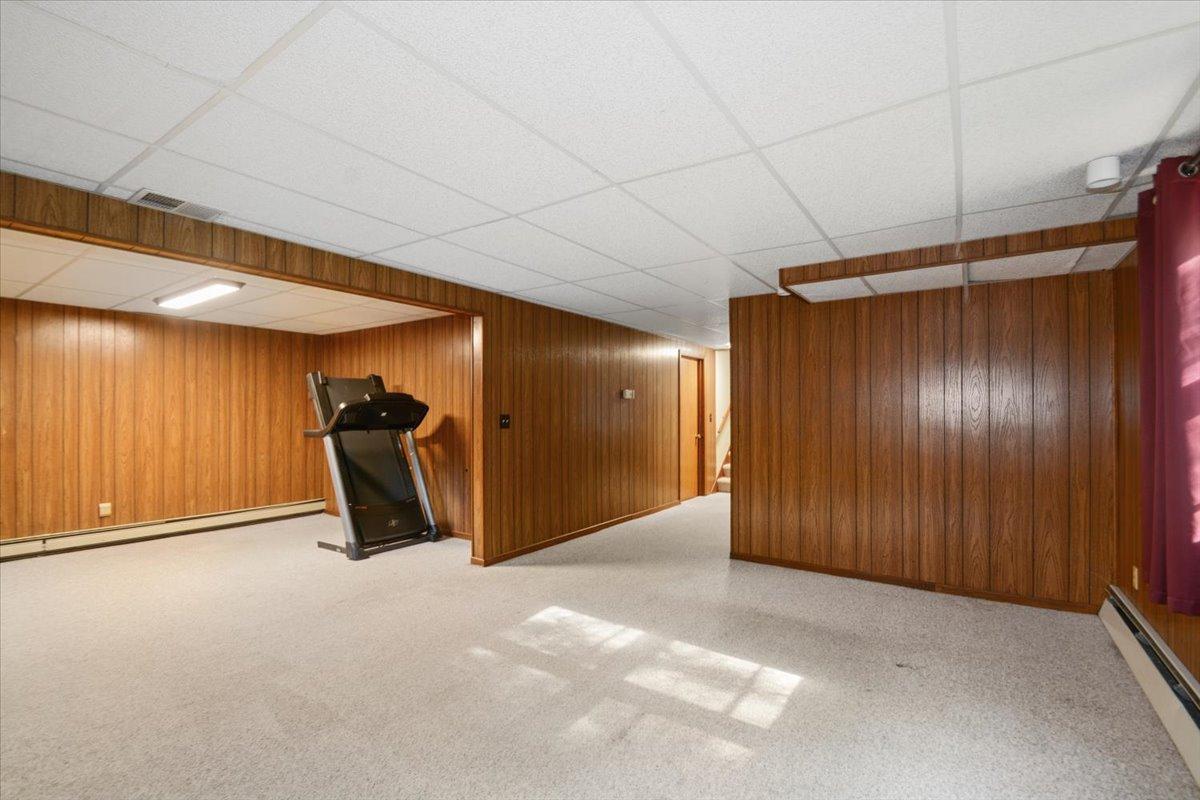 View of Residential at 300 Quaker Lane, Plymouth MN 55441, Plymouth (16 of 21) - Mike Wilen | Minnesota Team Real Estate