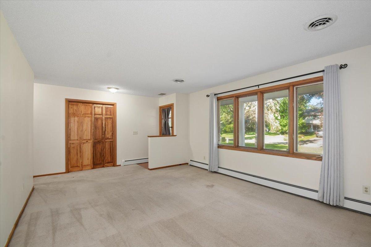 View of Residential at 300 Quaker Lane, Plymouth MN 55441, Plymouth (7 of 21) - Mike Wilen | Minnesota Team Real Estate