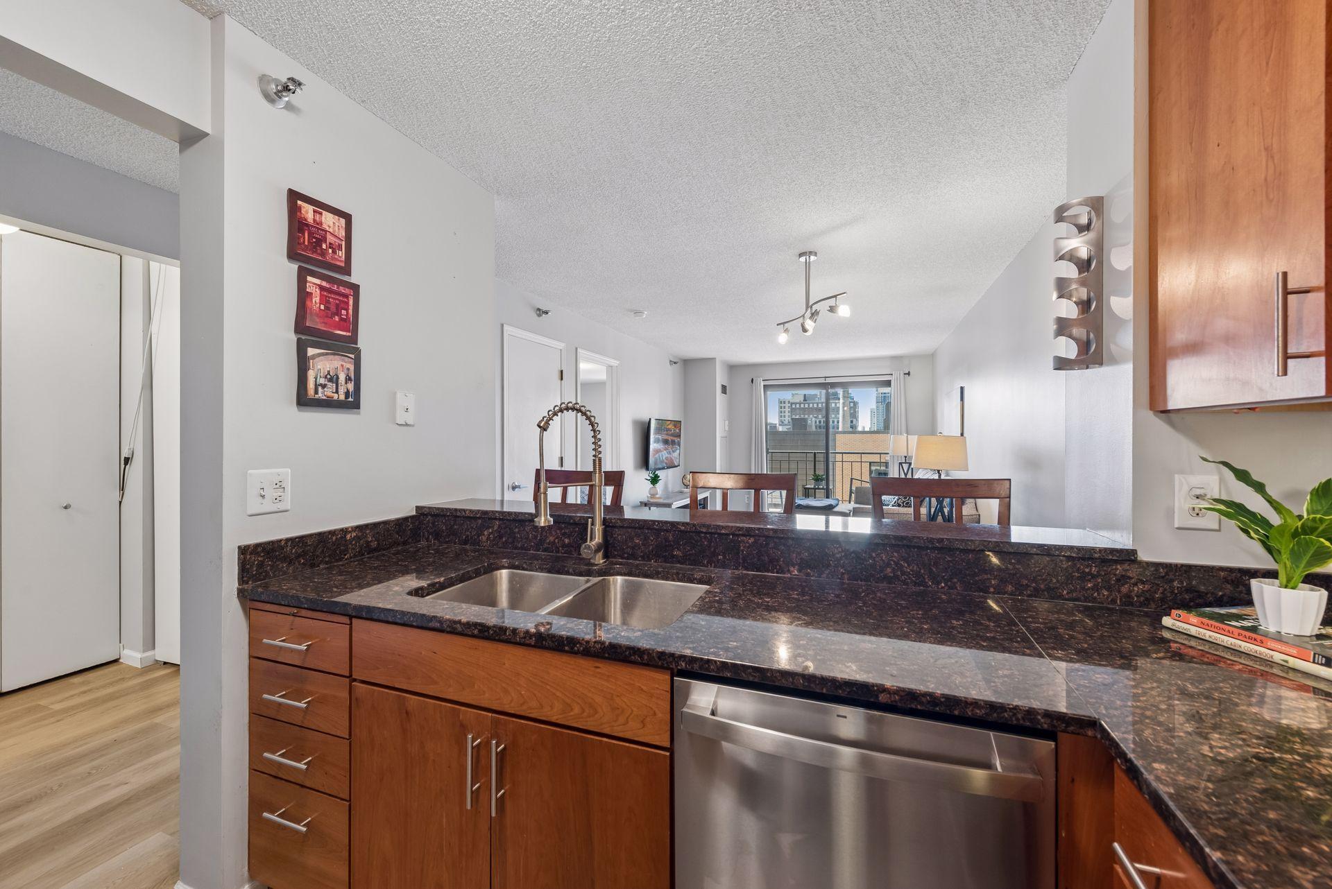 View of Residential at 401 1st Street #521, Minneapolis MN 55401, Minneapolis (12 of 57) - Mike Wilen | Minnesota Team Real Estate