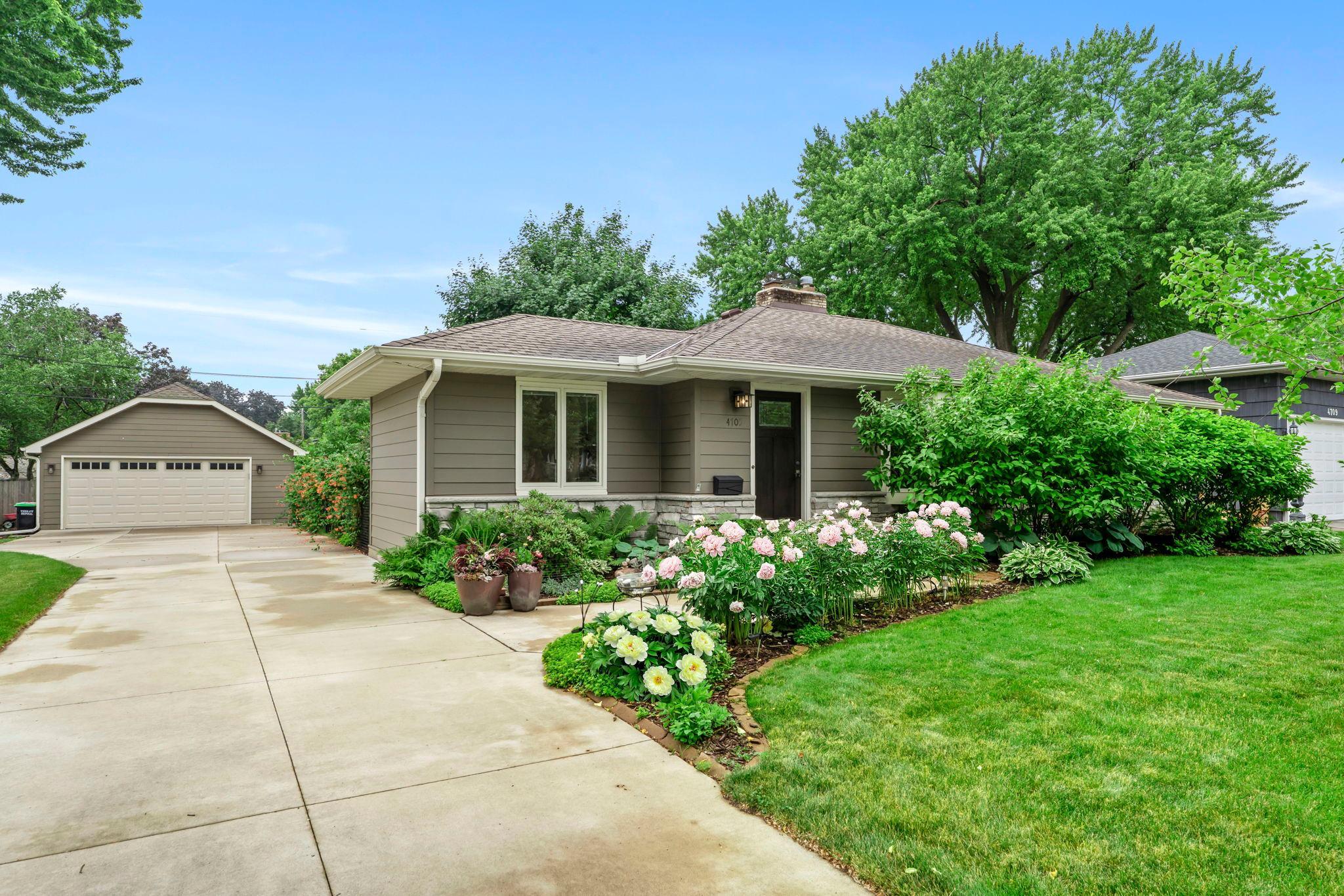 View of Residential at 4705 Valley View Road, Edina MN 55424, Edina - Mike Wilen | Minnesota Team Real Estate