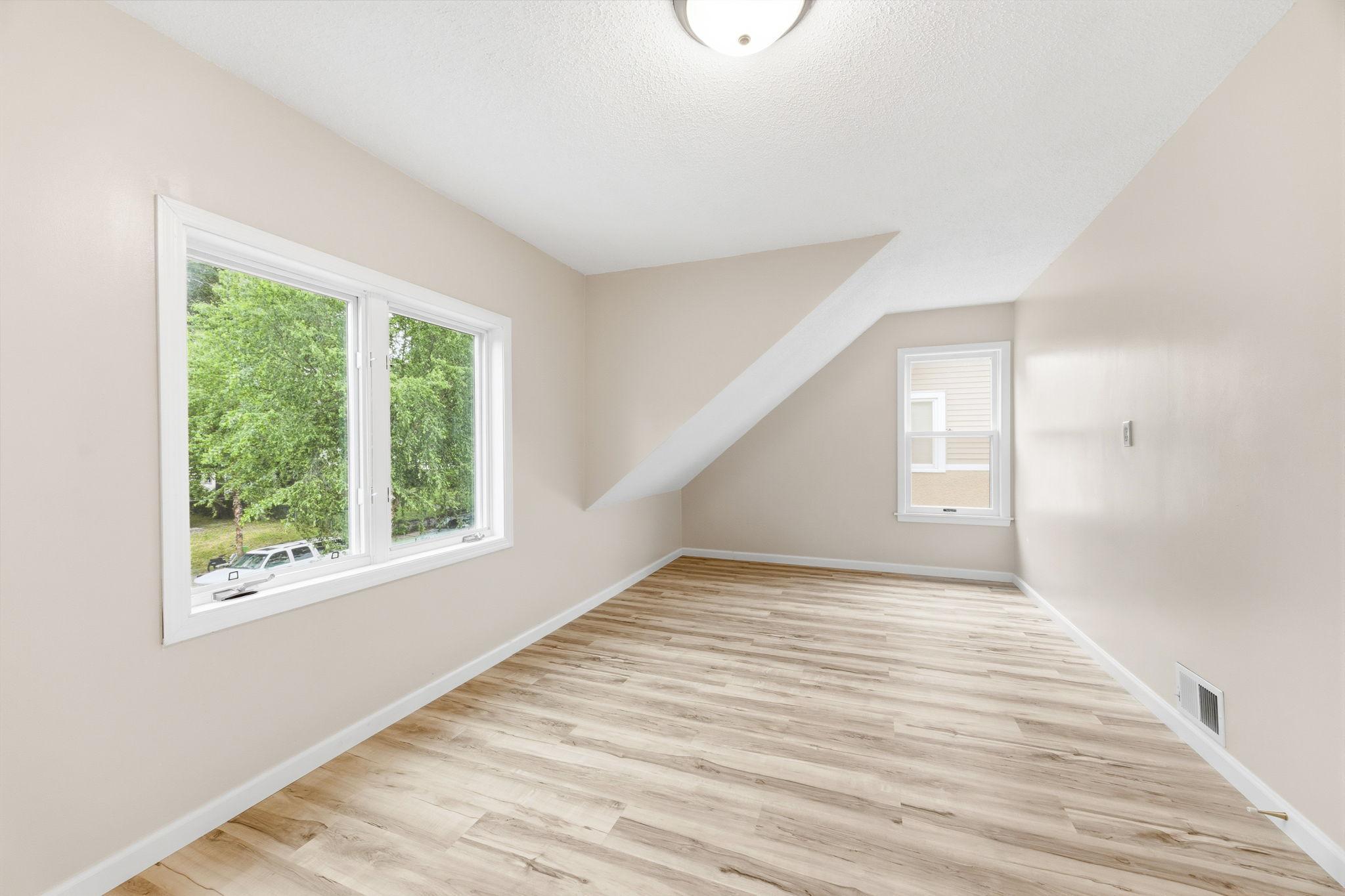 View of Residential at 706 Oliver Avenue, Minneapolis MN 55411, Minneapolis (16 of 23) - Mike Wilen | Minnesota Team Real Estate