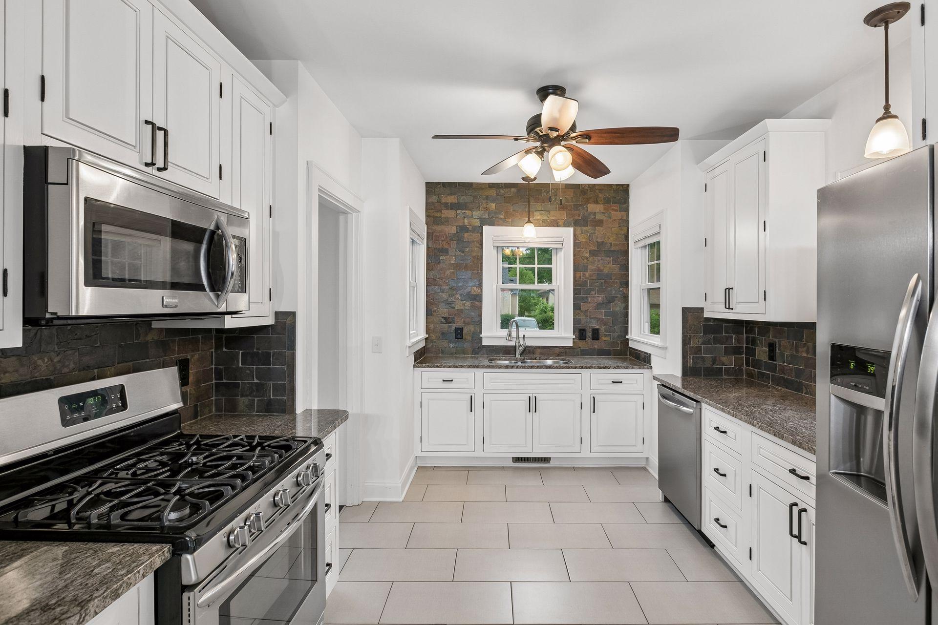 View of Residential at 3350 Xerxes Avenue, Minneapolis MN 55412, Minneapolis (16 of 48) - Mike Wilen | Minnesota Team Real Estate