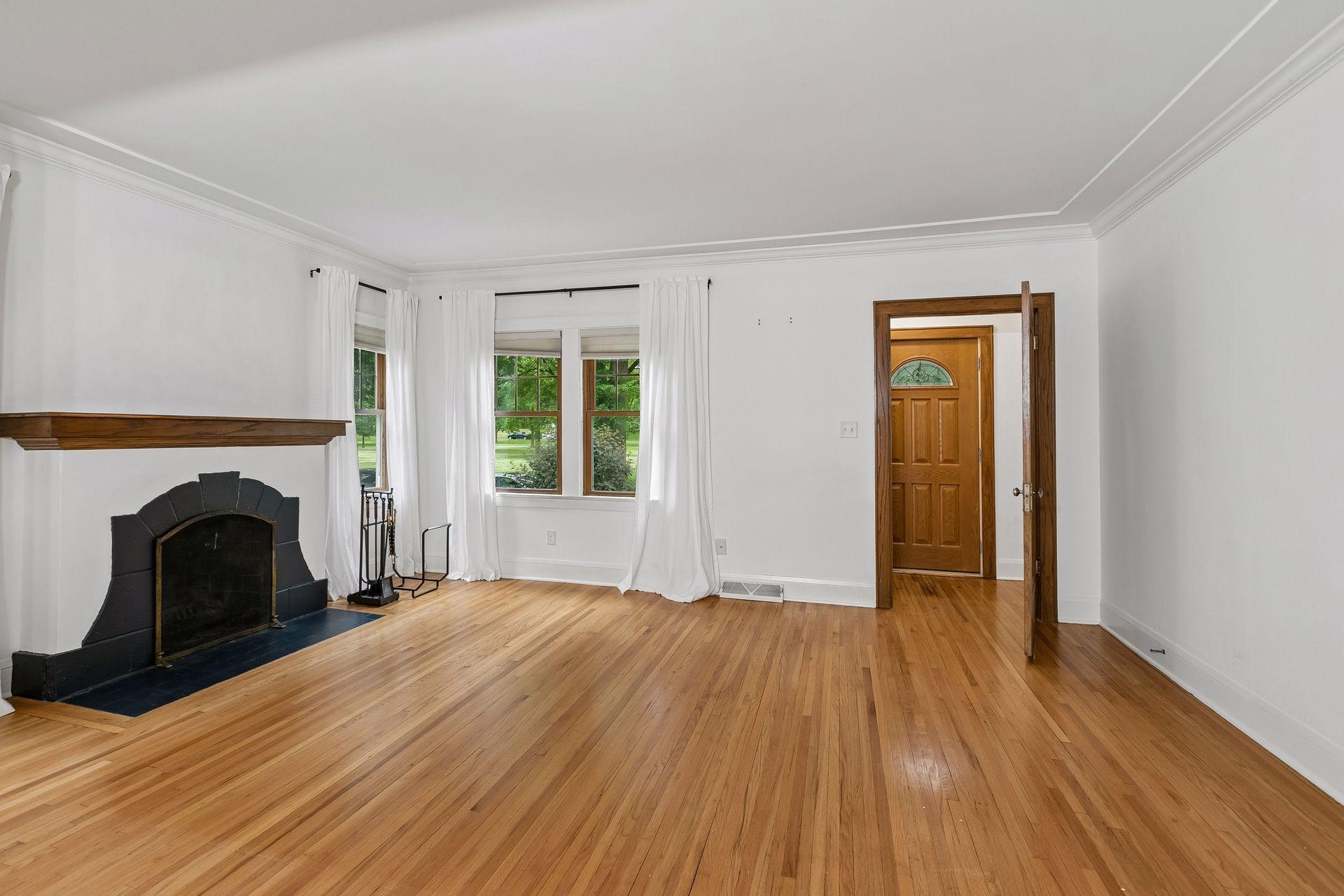View of Residential at 3350 Xerxes Avenue, Minneapolis MN 55412, Minneapolis (8 of 48) - Mike Wilen | Minnesota Team Real Estate