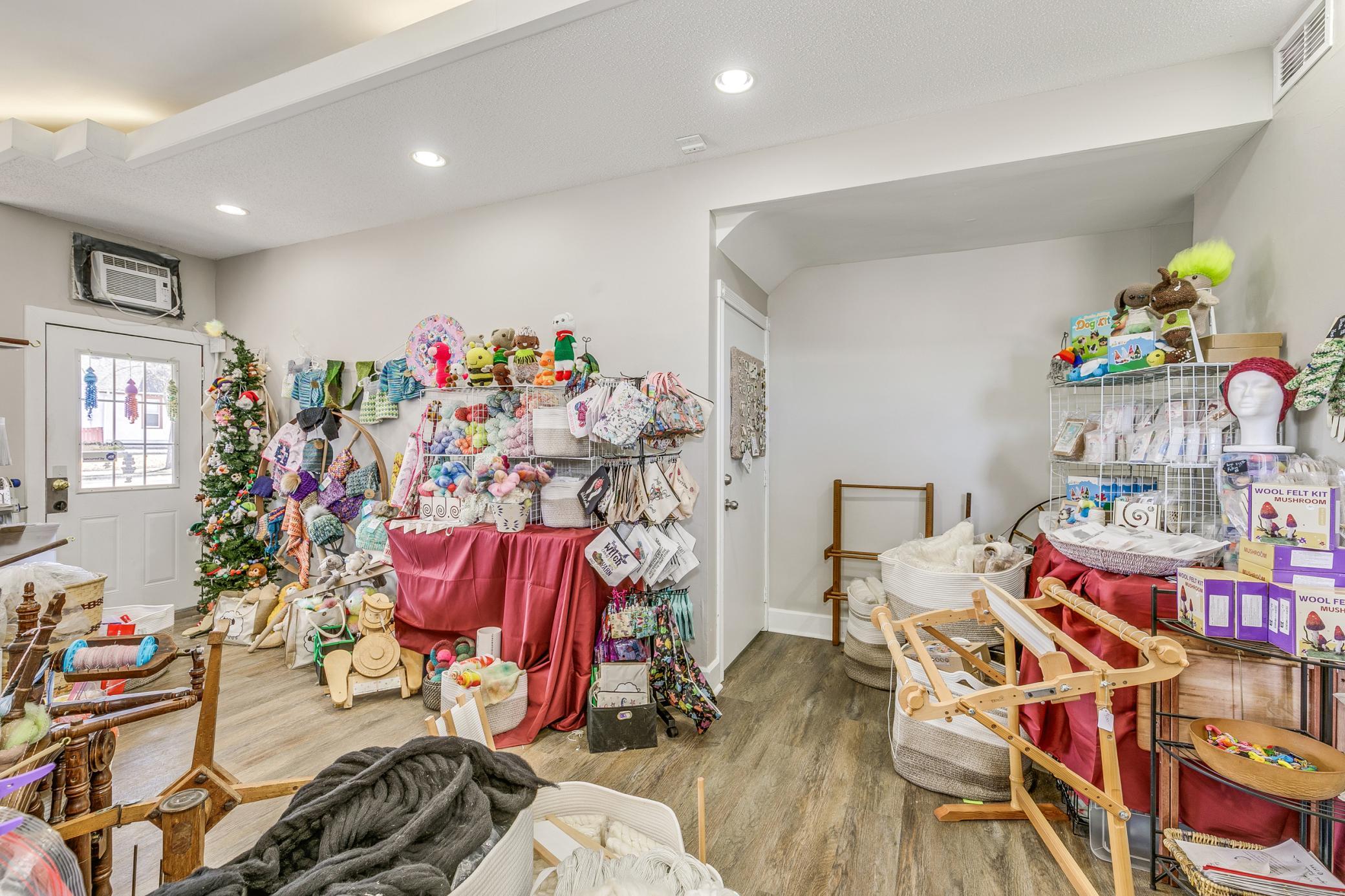 View of Commercial Sale at 609 Dale Street, Saint Paul MN 55103, Saint Paul (27 of 39) - Mike Wilen | Minnesota Team Real Estate