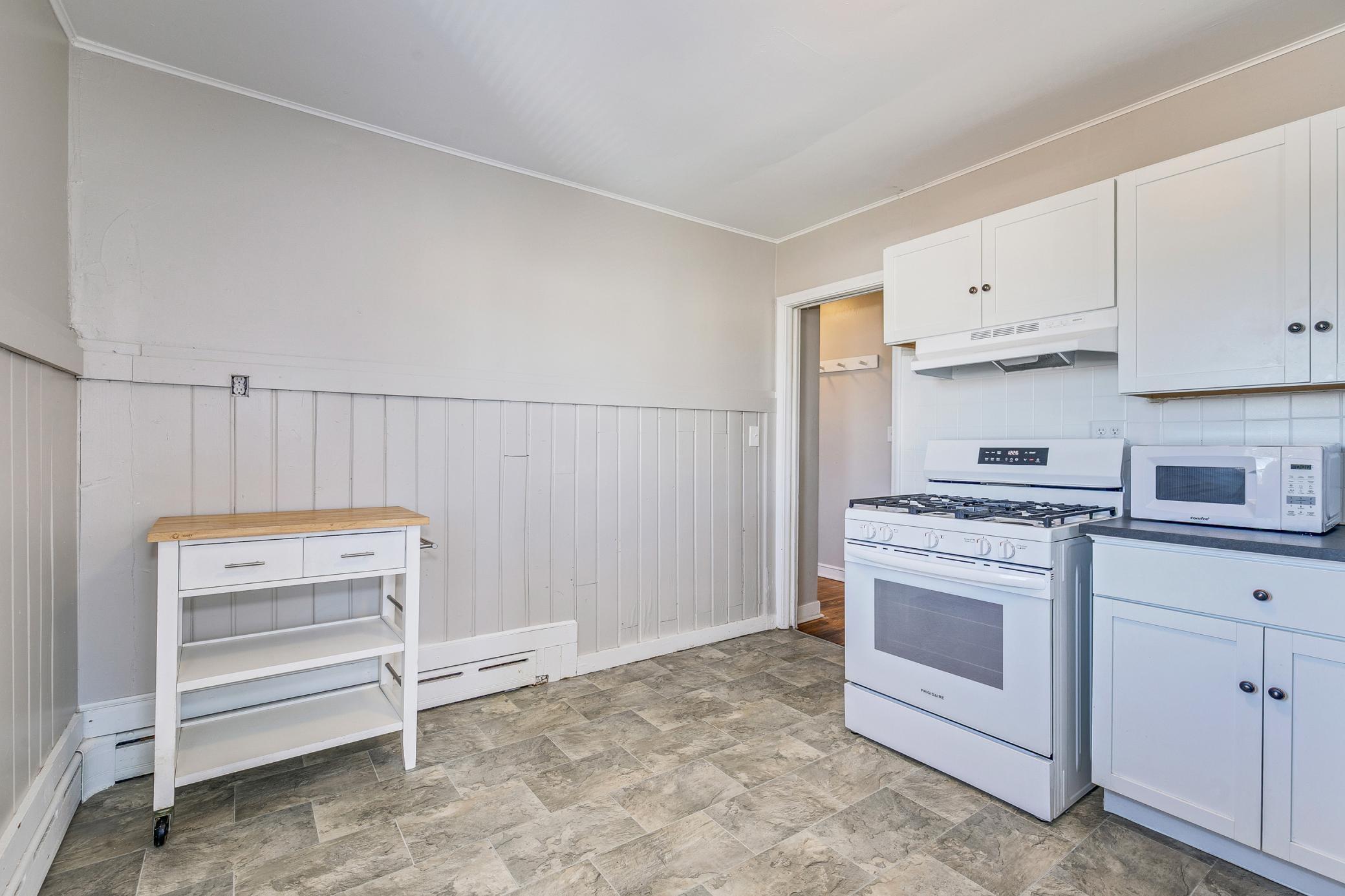 View of Commercial Sale at 609 Dale Street, Saint Paul MN 55103, Saint Paul (11 of 39) - Mike Wilen | Minnesota Team Real Estate