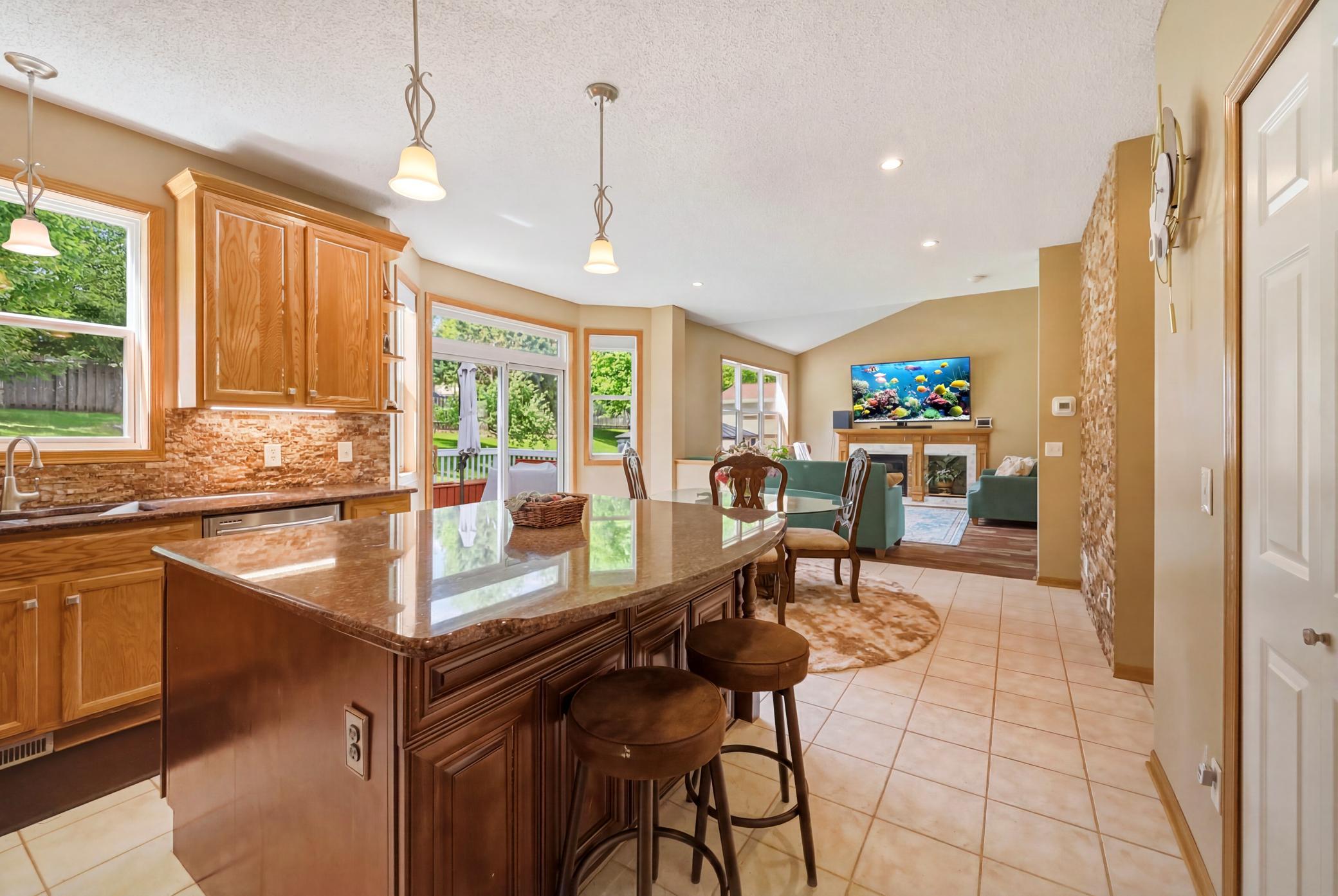 View of Residential at 17993 89th Place, Maple Grove MN 55311, Maple Grove (9 of 27) - Mike Wilen | Minnesota Team Real Estate
