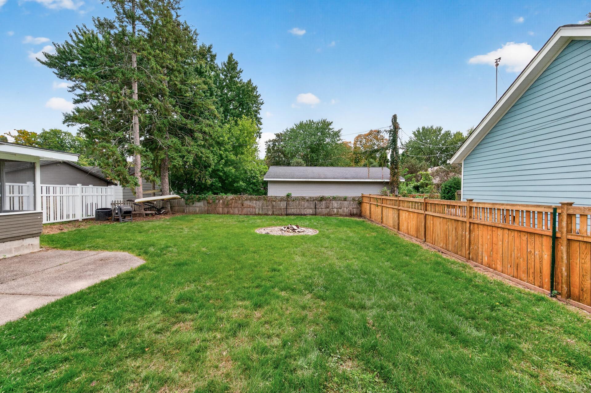 View of Residential at 2304 6th Street, White Bear Lake MN 55110, White Bear Lake (27 of 28) - Mike Wilen | Minnesota Team Real Estate