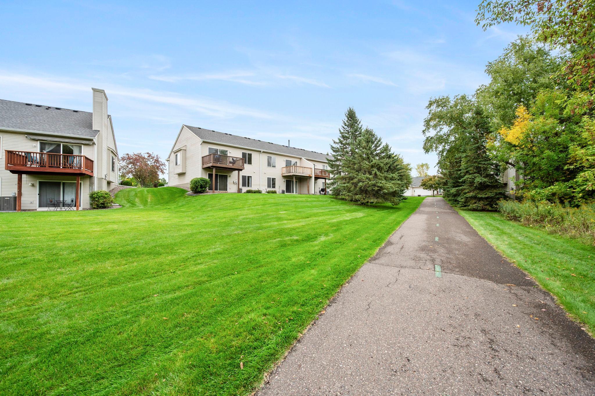 View of Residential at 9761 Zinnia Lane, Maple Grove MN 55369, Maple Grove (27 of 30) - Mike Wilen | Minnesota Team Real Estate