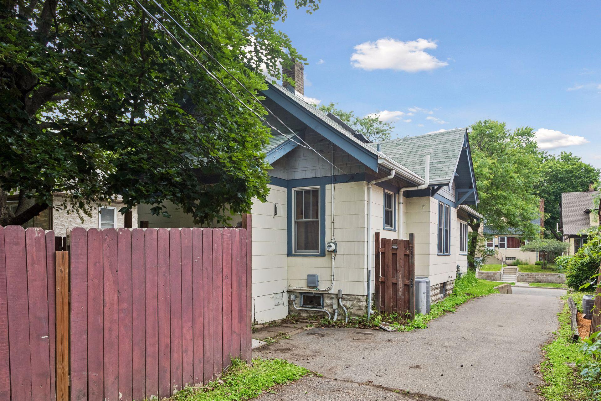 View of Residential at 1310 Seminary Avenue, Saint Paul MN 55104, Saint Paul (39 of 40) - Mike Wilen | Minnesota Team Real Estate