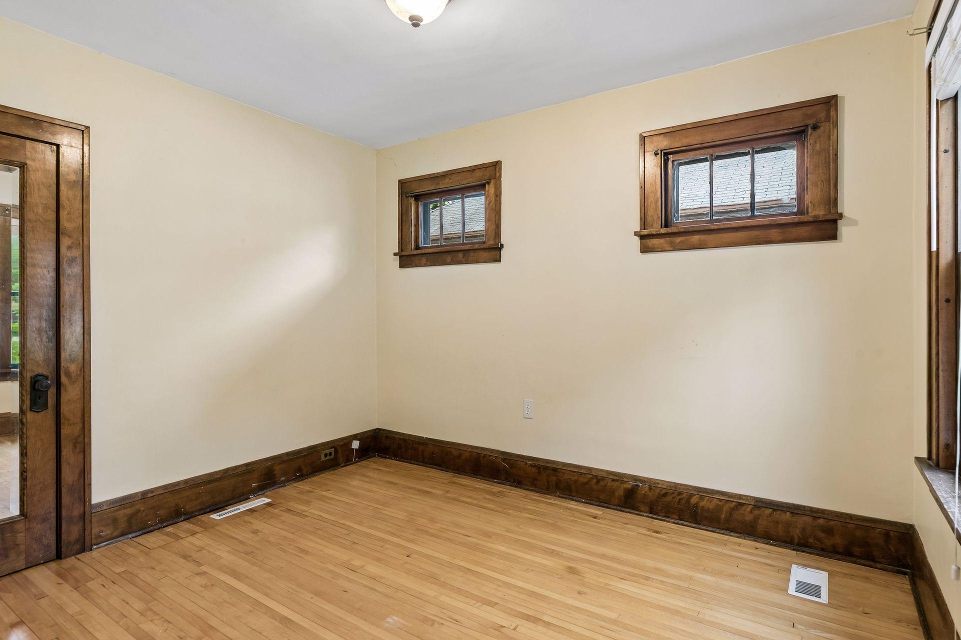 View of Residential at 1310 Seminary Avenue, Saint Paul MN 55104, Saint Paul (21 of 40) - Mike Wilen | Minnesota Team Real Estate