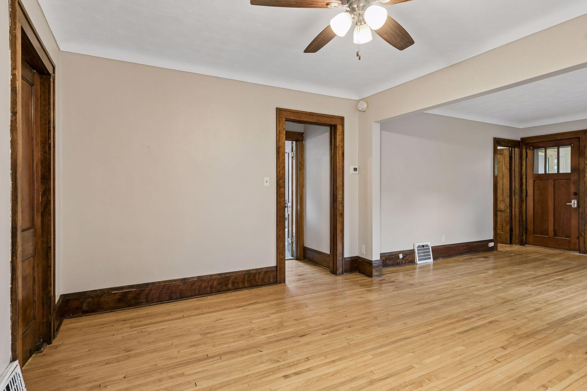 View of Residential at 1310 Seminary Avenue, Saint Paul MN 55104, Saint Paul (16 of 40) - Mike Wilen | Minnesota Team Real Estate