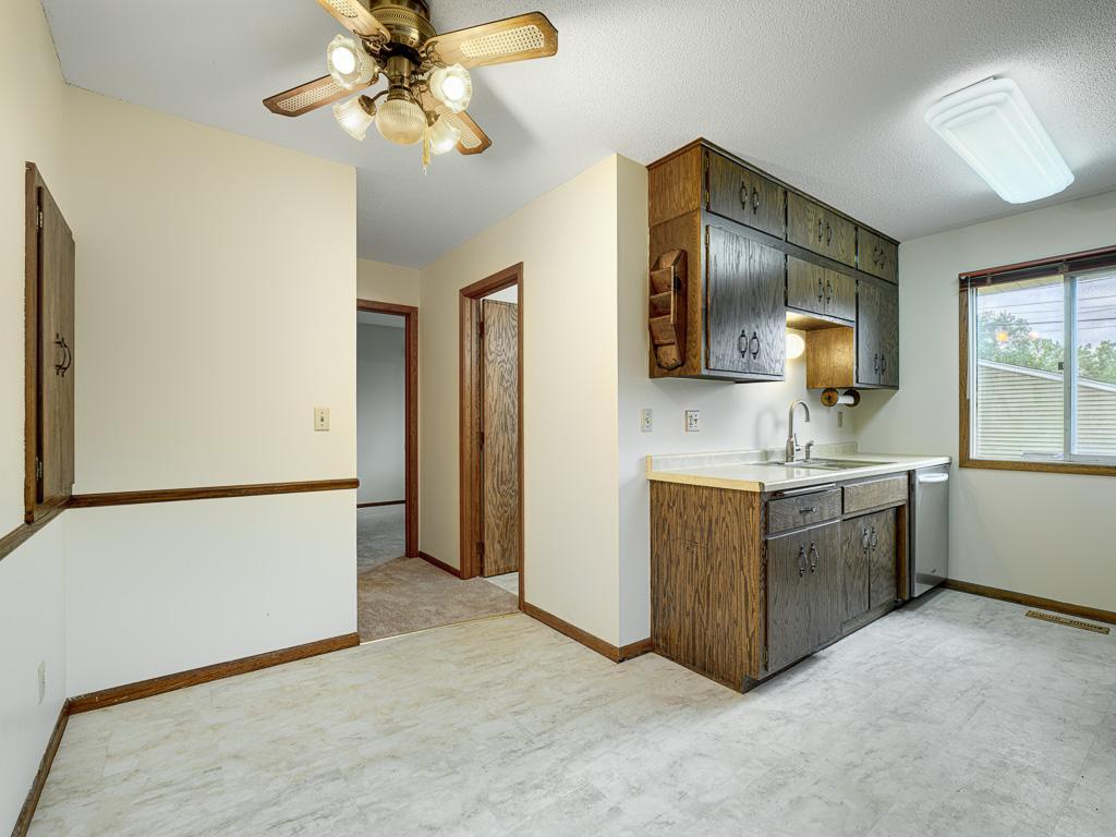 View of Residential at 1625 Mclean Avenue, Saint Paul MN 55106, Saint Paul (5 of 21) - Mike Wilen | Minnesota Team Real Estate