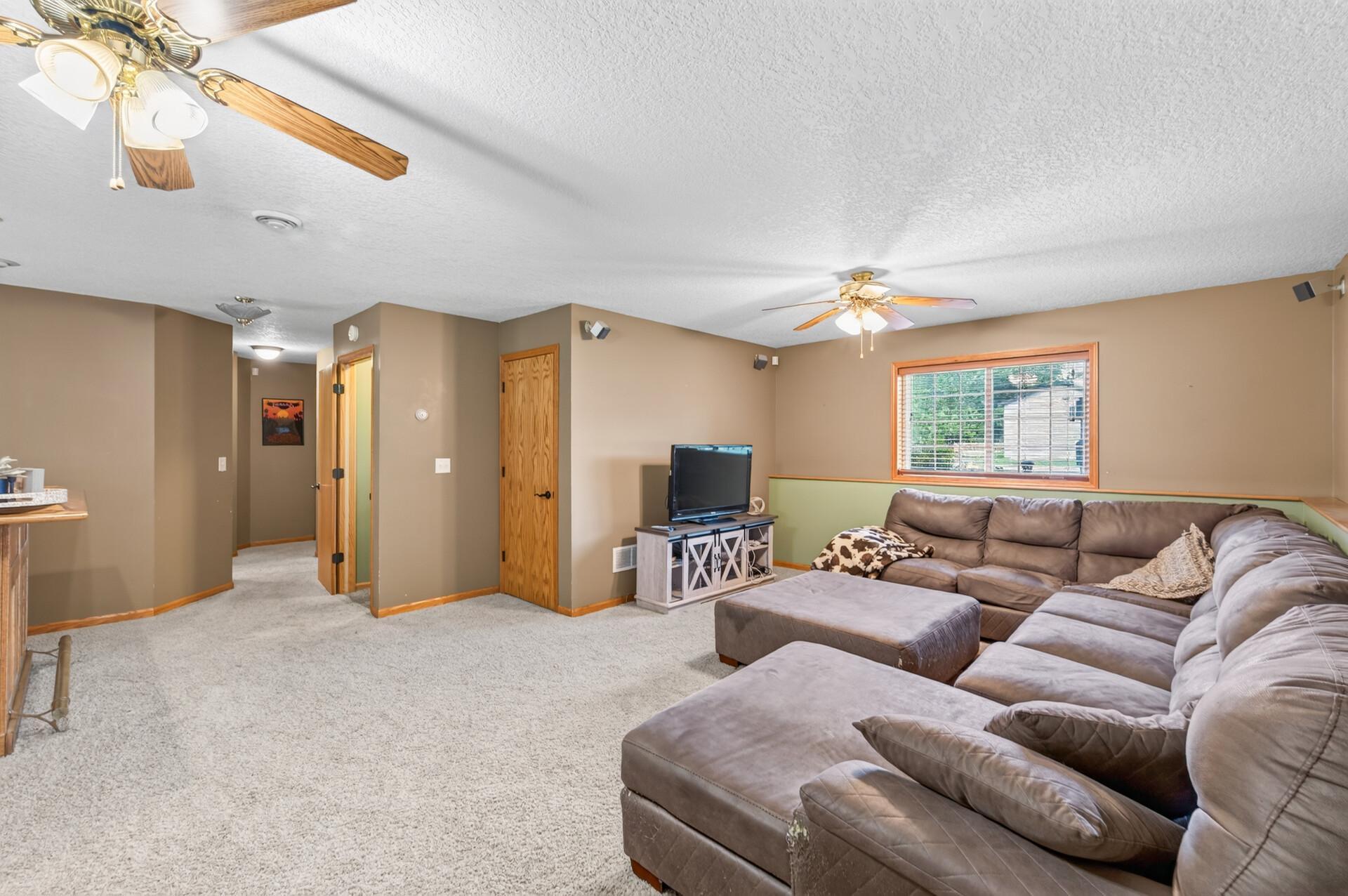 View of Residential at 1002 3rd Avenue, Isanti MN 55040, Isanti (18 of 31) - Mike Wilen | Minnesota Team Real Estate
