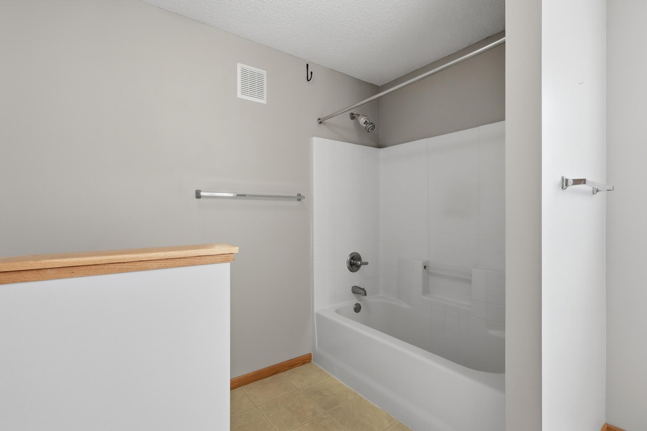 View of Residential at 3176 Juniper Lane #E, Woodbury MN 55125, Woodbury (25 of 33) - Mike Wilen | Minnesota Team Real Estate