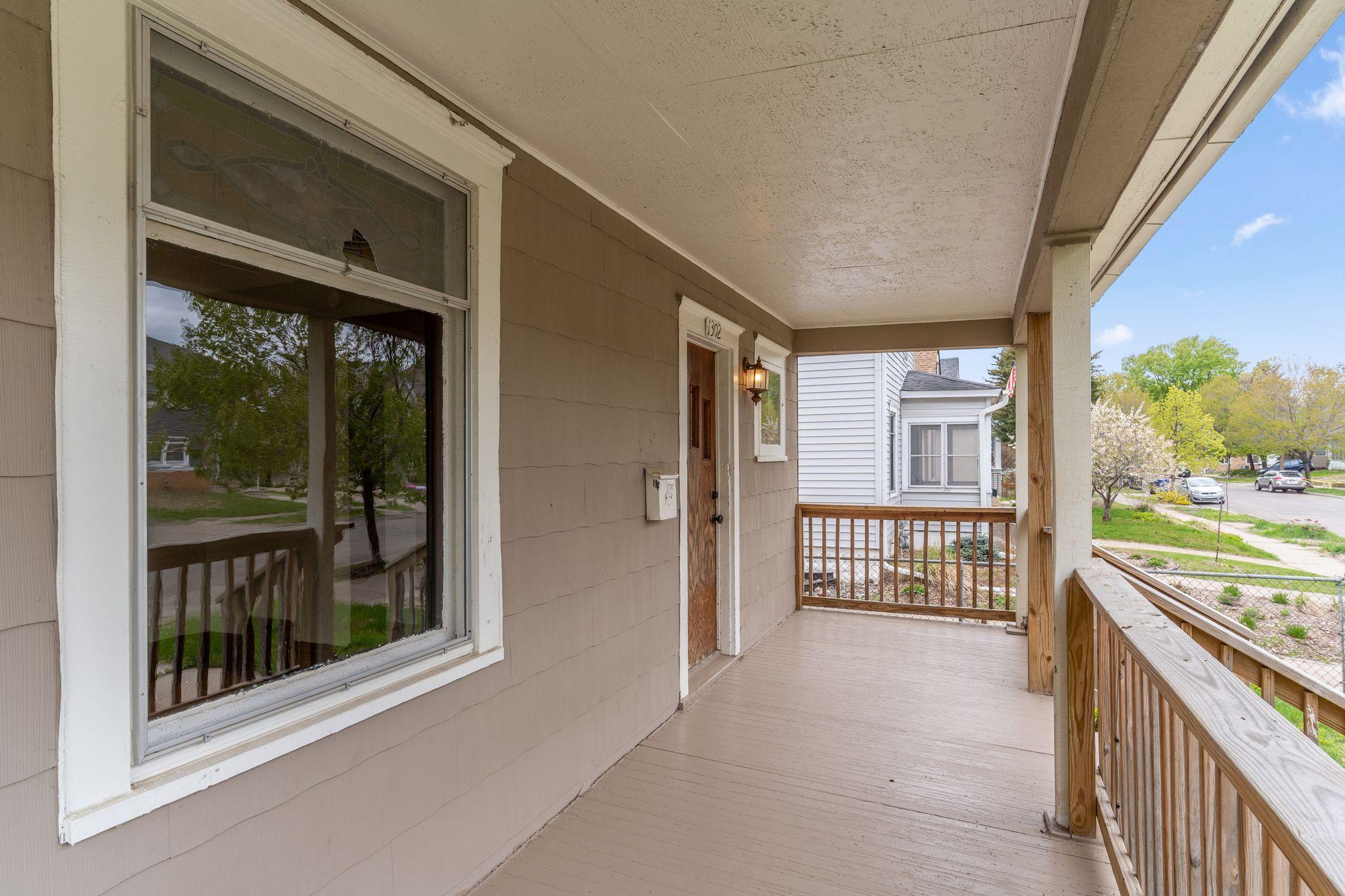 View of Residential at 1302 Hewitt Avenue, Saint Paul MN 55104, Saint Paul (2 of 27) - Mike Wilen | Minnesota Team Real Estate