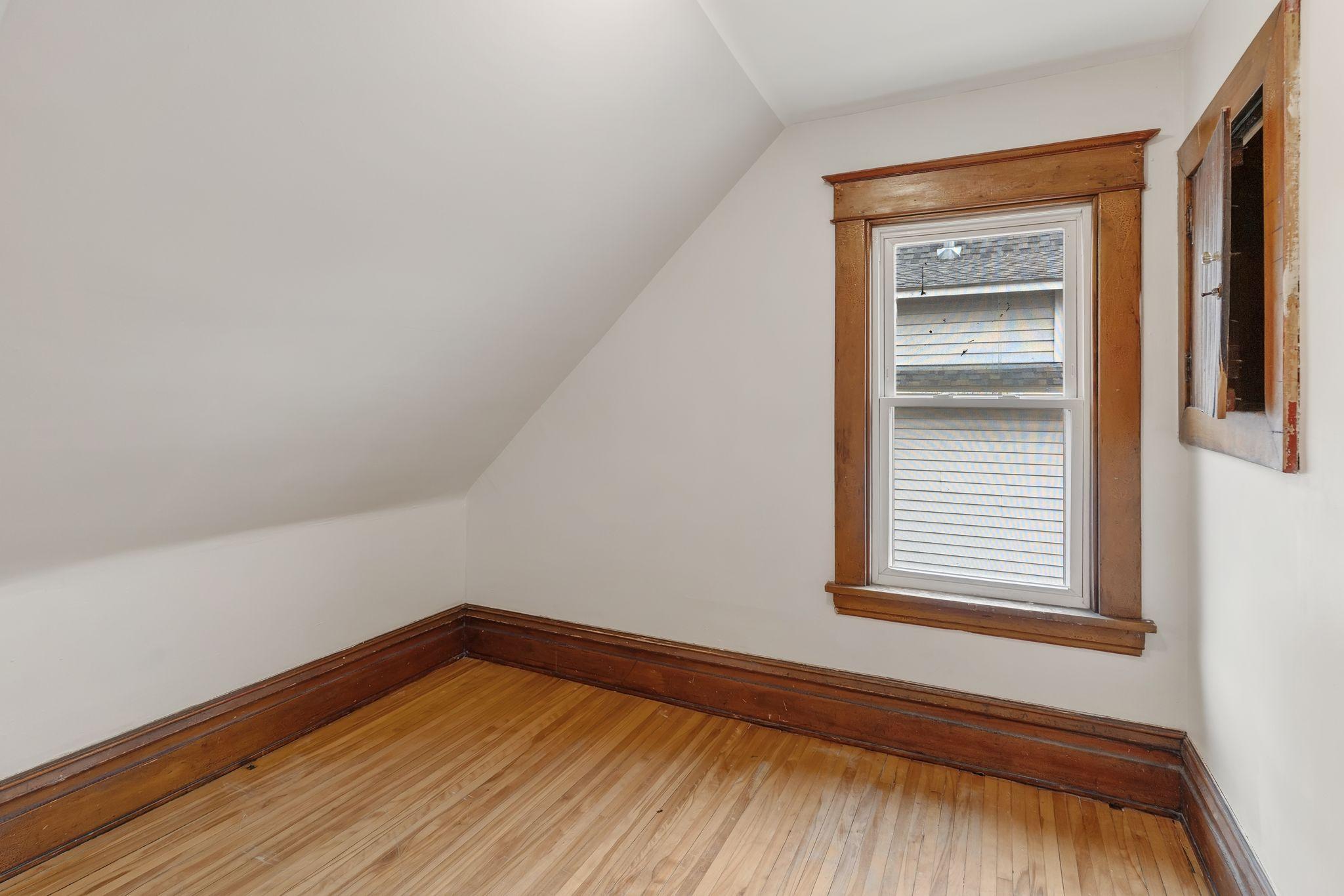 View of Residential at 1302 Hewitt Avenue, Saint Paul MN 55104, Saint Paul (20 of 27) - Mike Wilen | Minnesota Team Real Estate