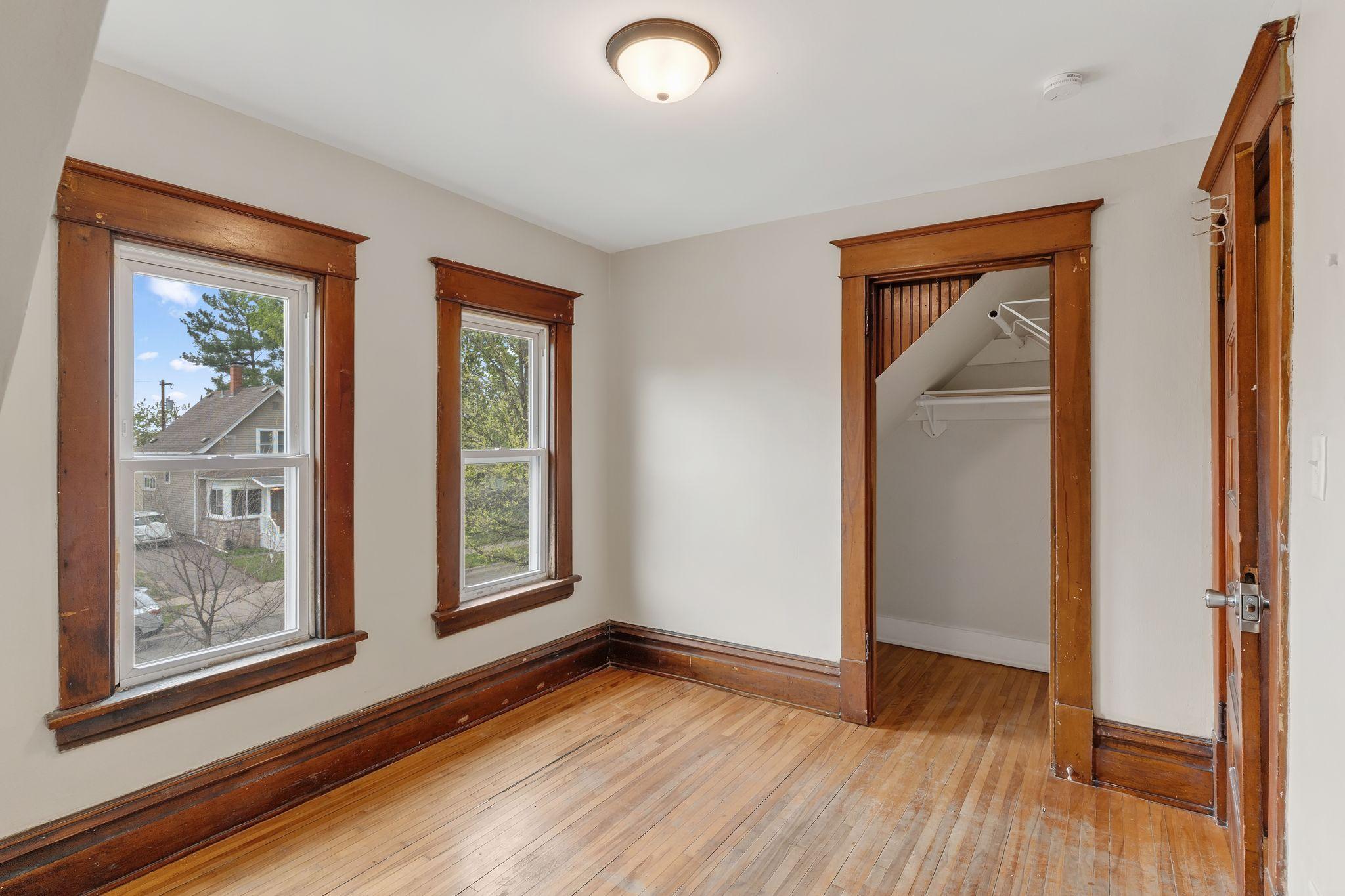 View of Residential at 1302 Hewitt Avenue, Saint Paul MN 55104, Saint Paul (17 of 27) - Mike Wilen | Minnesota Team Real Estate