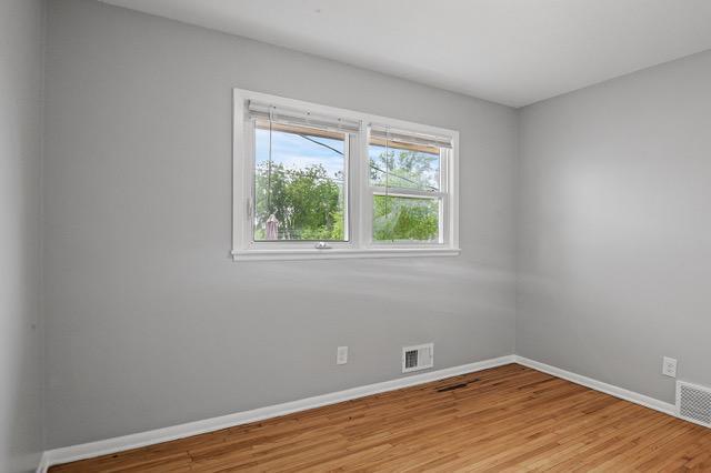 View of Residential Income at 2105 Russell Avenue, Minneapolis MN 55411, Minneapolis (18 of 18) - Mike Wilen | Minnesota Team Real Estate