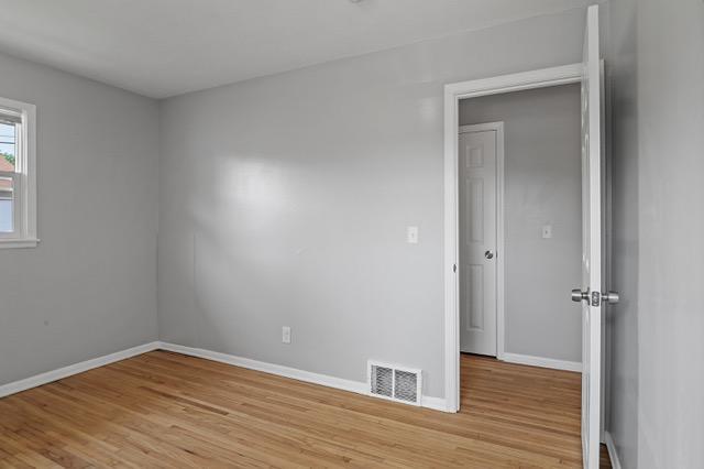 View of Residential Income at 2105 Russell Avenue, Minneapolis MN 55411, Minneapolis (17 of 18) - Mike Wilen | Minnesota Team Real Estate