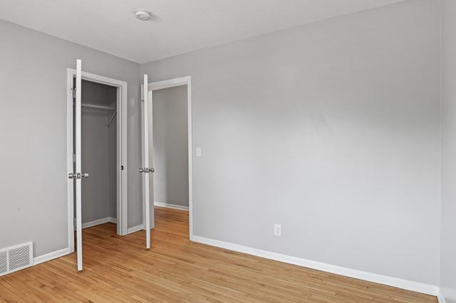 View of Residential Income at 2105 Russell Avenue, Minneapolis MN 55411, Minneapolis (13 of 18) - Mike Wilen | Minnesota Team Real Estate
