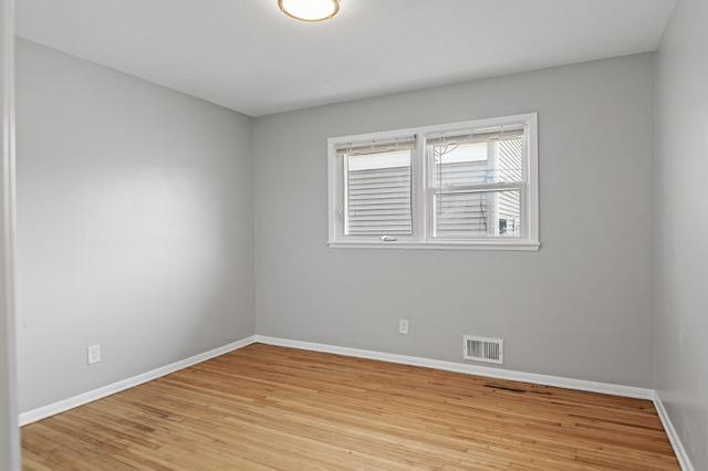 View of Residential Income at 2105 Russell Avenue, Minneapolis MN 55411, Minneapolis (11 of 18) - Mike Wilen | Minnesota Team Real Estate