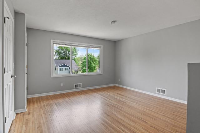 View of Residential Income at 2105 Russell Avenue, Minneapolis MN 55411, Minneapolis (3 of 18) - Mike Wilen | Minnesota Team Real Estate