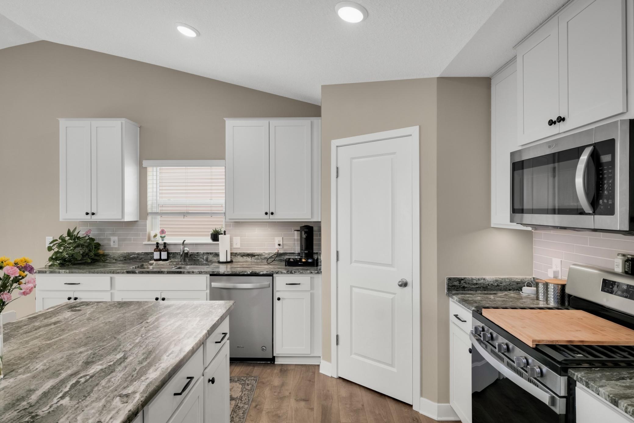 View of Residential at 18184 Hartlin Avenue, Lakeville MN 55044, Lakeville (4 of 40) - Mike Wilen | Minnesota Team Real Estate