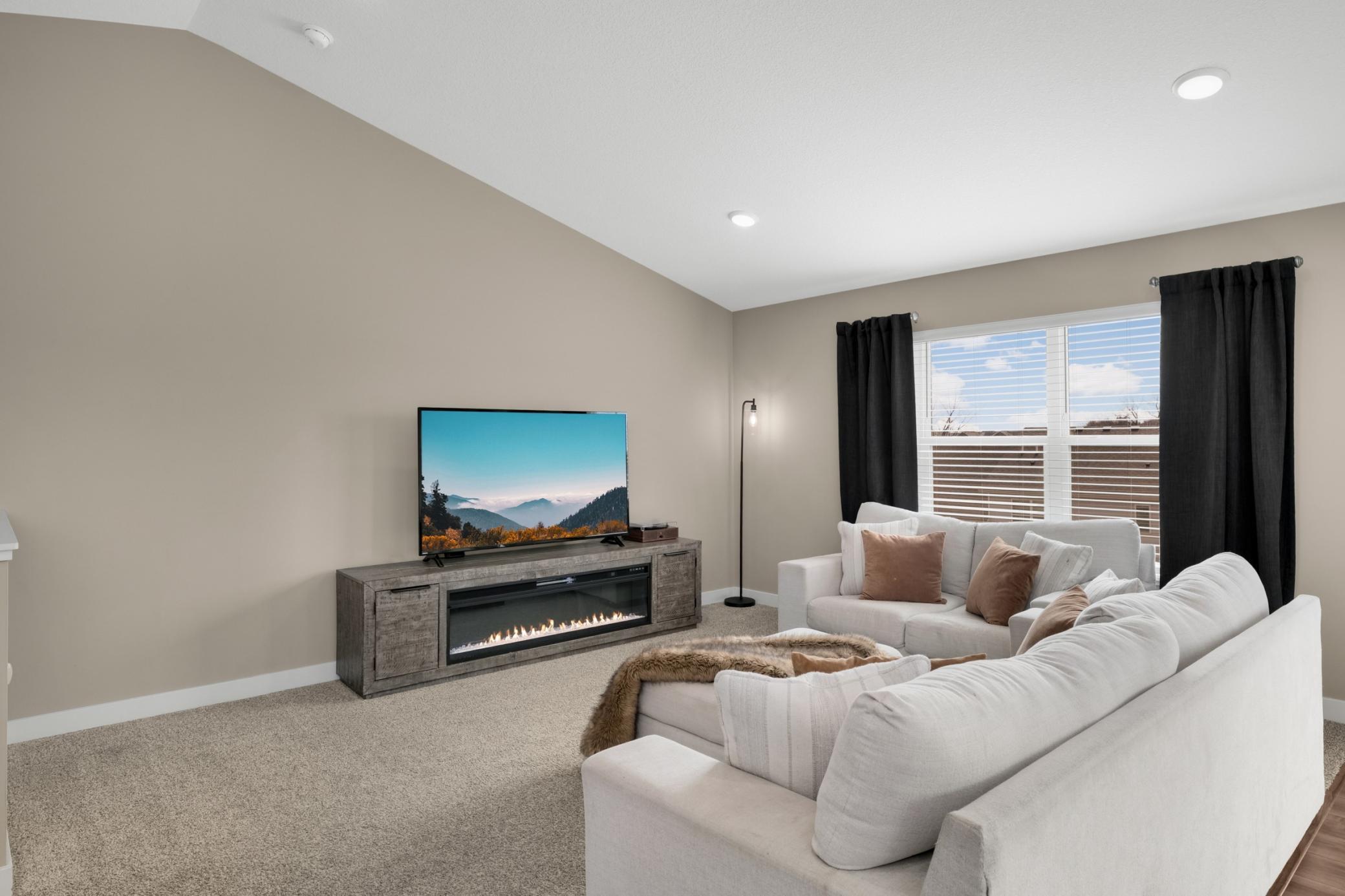 View of Residential at 18184 Hartlin Avenue, Lakeville MN 55044, Lakeville (10 of 40) - Mike Wilen | Minnesota Team Real Estate