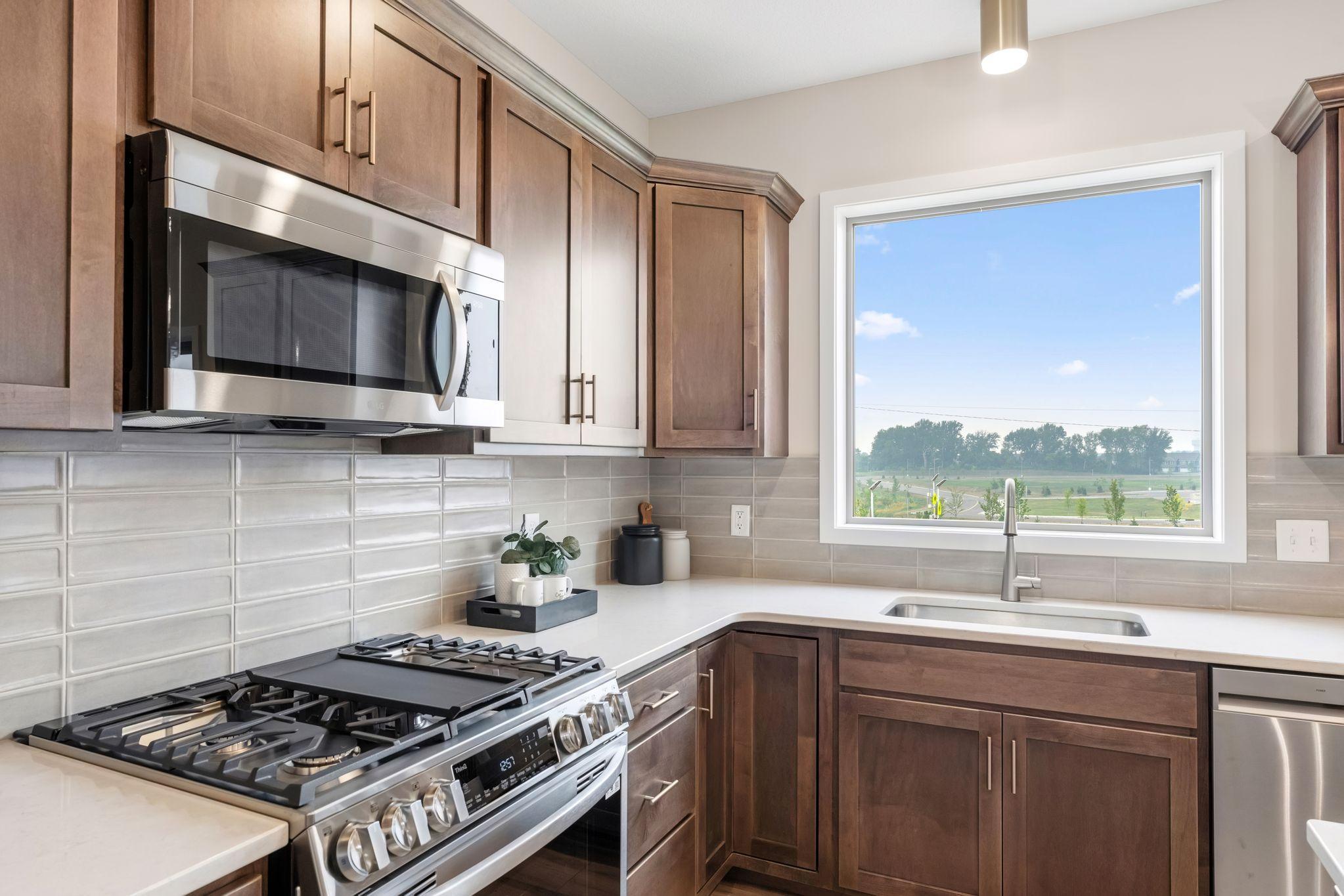 View of Residential at 13721 Arrowhead Way, Rosemount MN 55068, Rosemount (8 of 41) - Mike Wilen | Minnesota Team Real Estate
