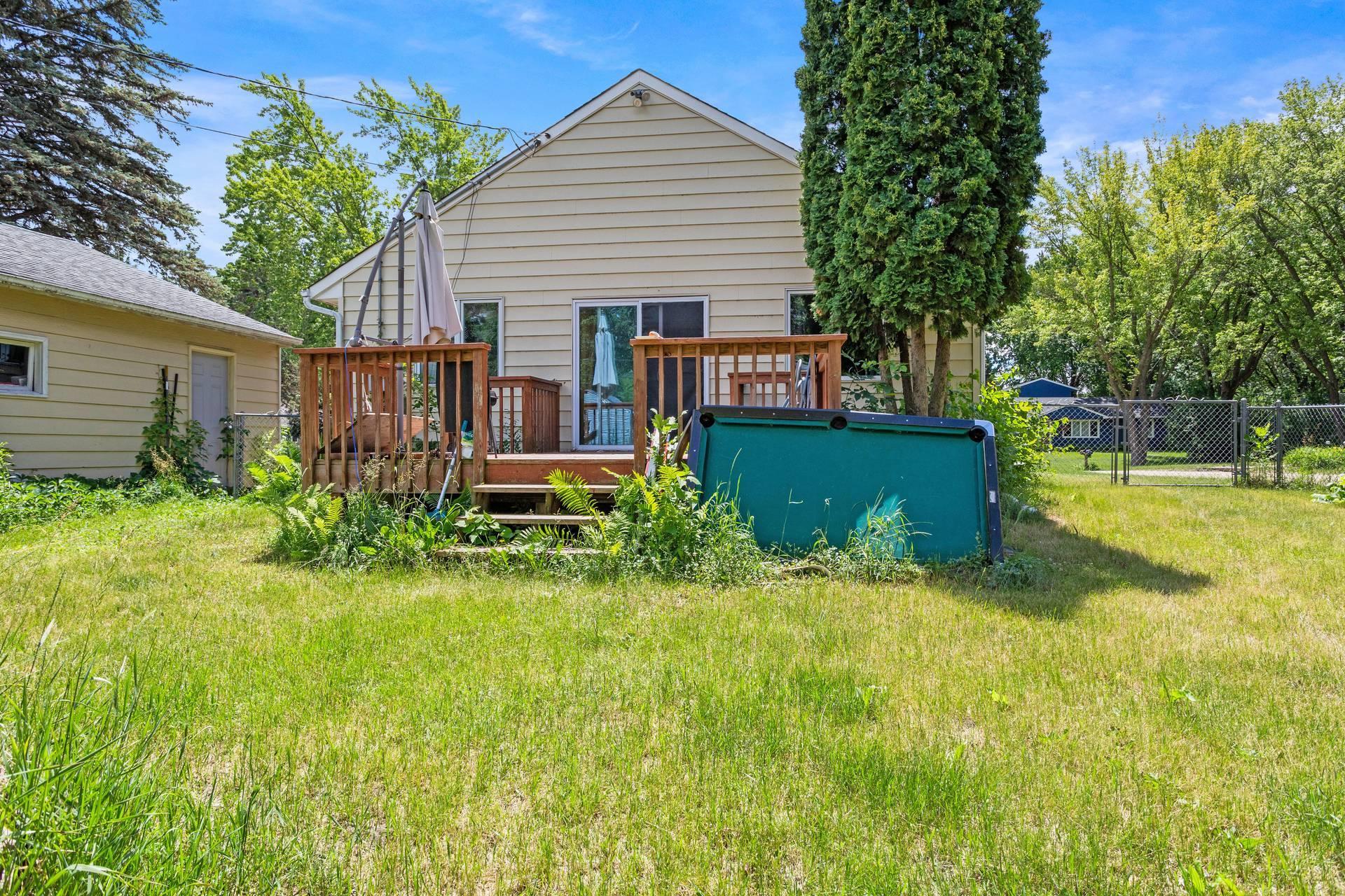 View of Residential at 527 Emil Avenue, Shoreview MN 55126, Shoreview (29 of 31) - Mike Wilen | Minnesota Team Real Estate