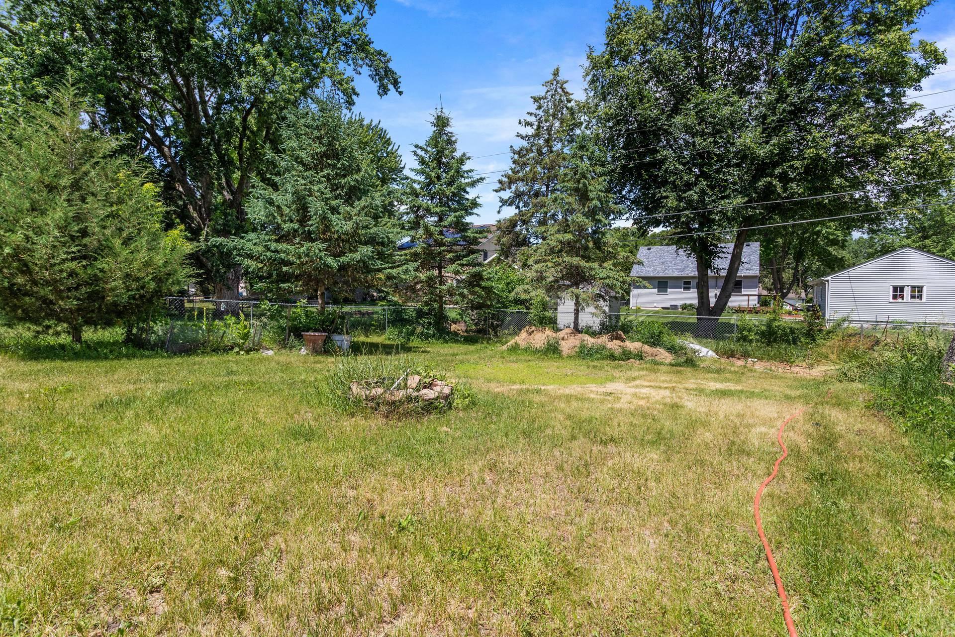 View of Residential at 527 Emil Avenue, Shoreview MN 55126, Shoreview (28 of 31) - Mike Wilen | Minnesota Team Real Estate