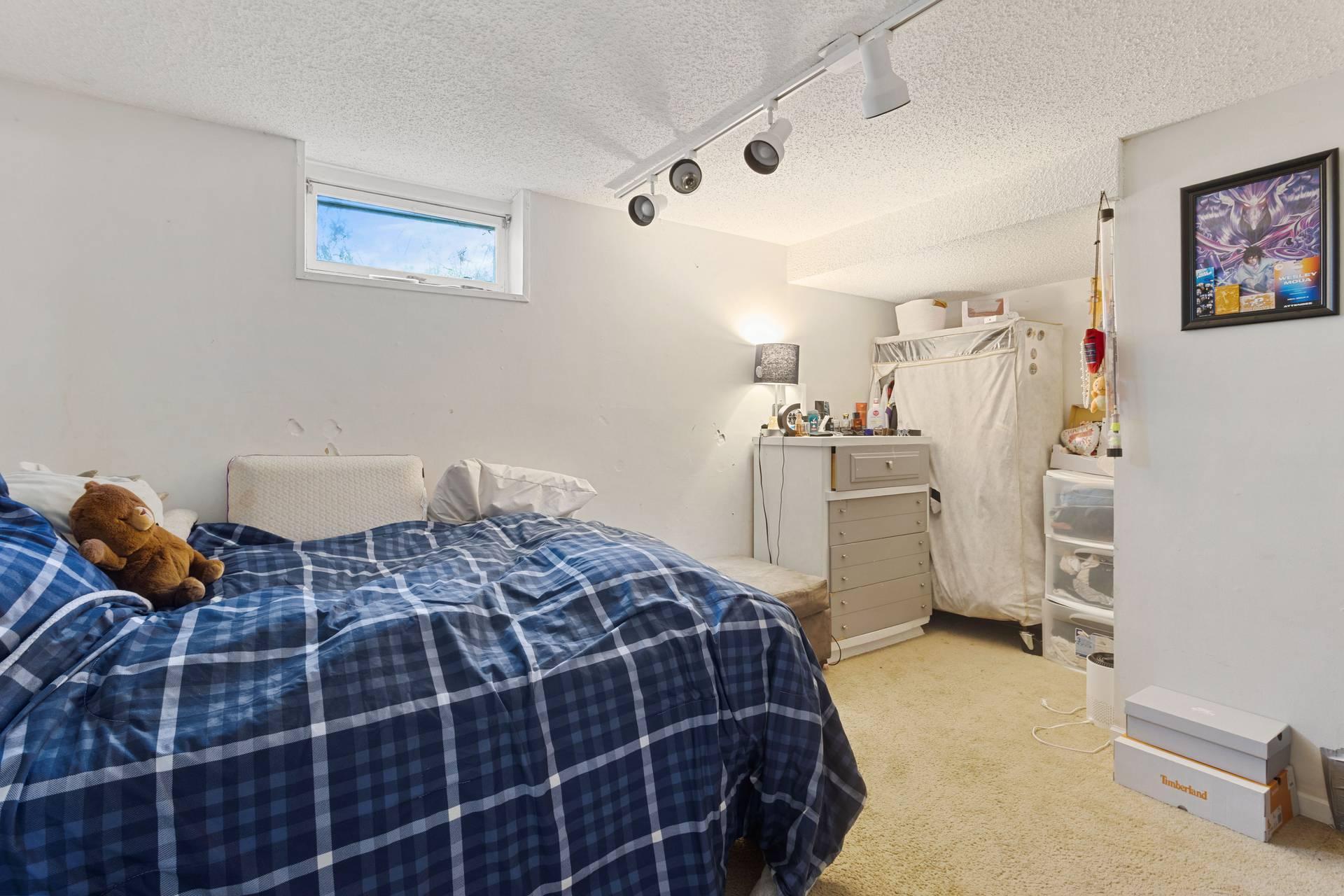 View of Residential at 527 Emil Avenue, Shoreview MN 55126, Shoreview (27 of 31) - Mike Wilen | Minnesota Team Real Estate