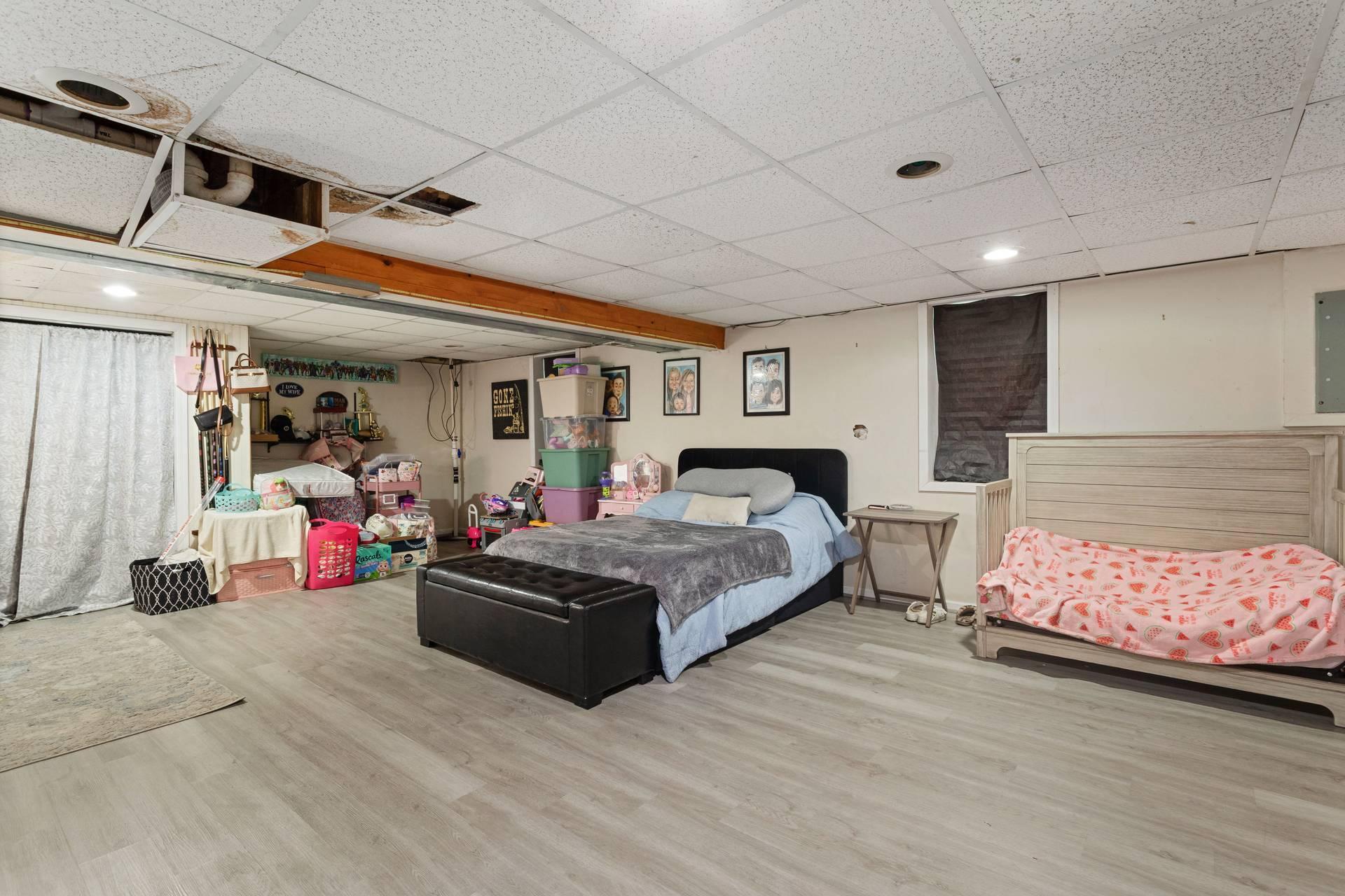 View of Residential at 527 Emil Avenue, Shoreview MN 55126, Shoreview (23 of 31) - Mike Wilen | Minnesota Team Real Estate
