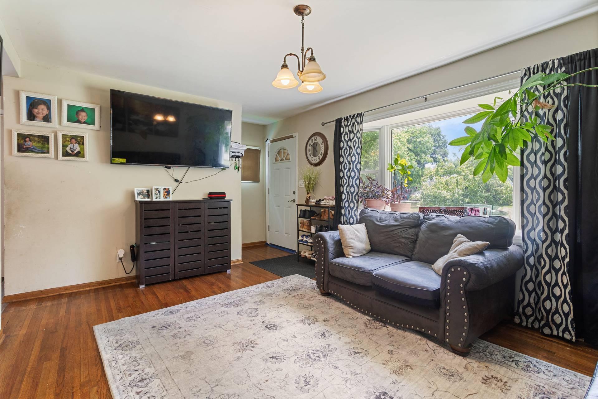 View of Residential at 527 Emil Avenue, Shoreview MN 55126, Shoreview (18 of 31) - Mike Wilen | Minnesota Team Real Estate
