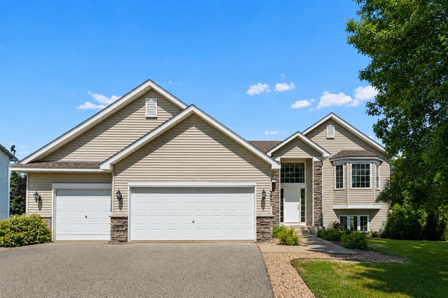 View of Residential at 3951 Landings Drive, Saint Bonifacius MN 55375, Saint Bonifacius (2 of 40) - Mike Wilen | Minnesota Team Real Estate