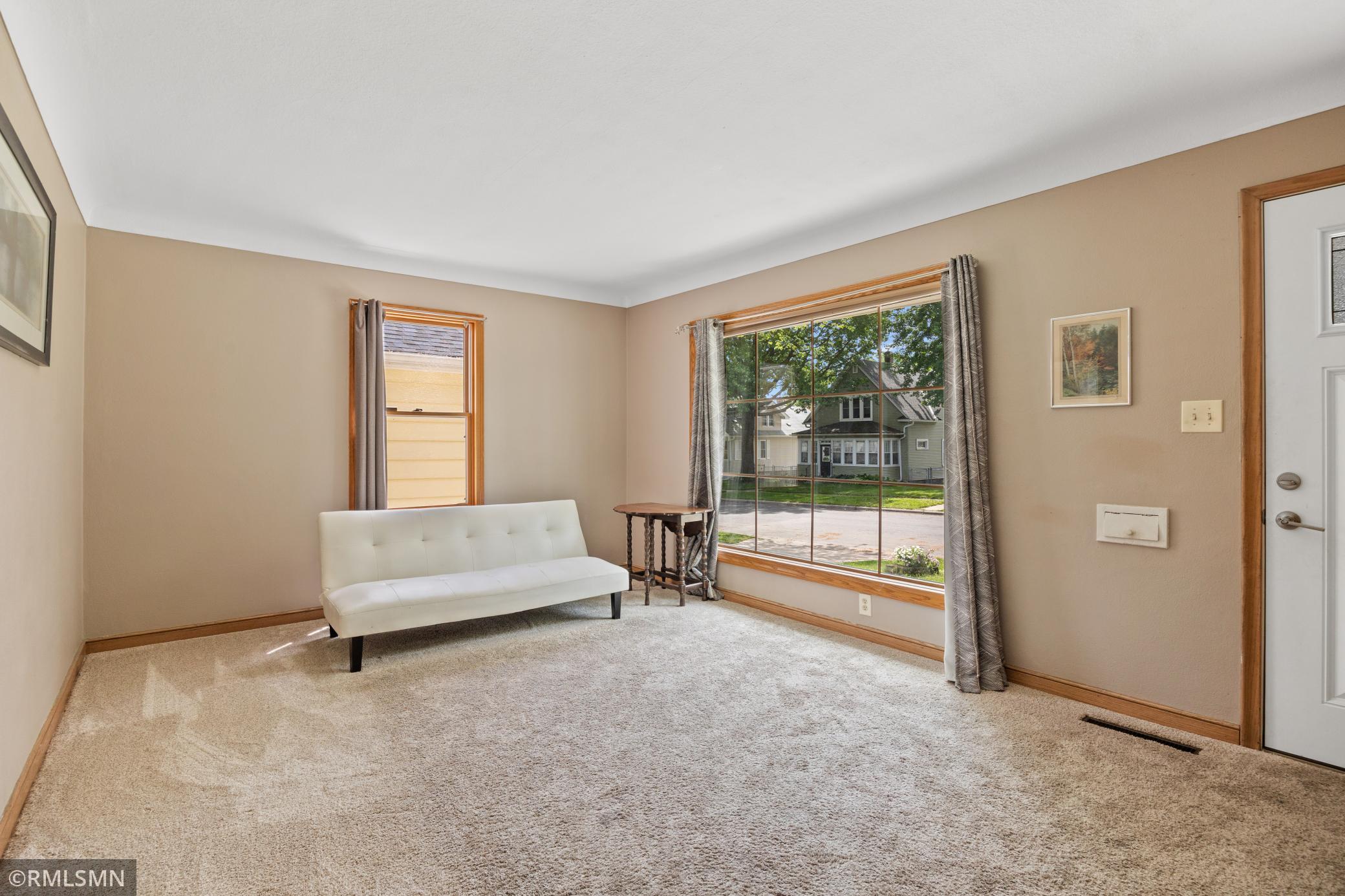 View of Residential at 609 Nevada Avenue, Saint Paul MN 55130, Saint Paul (8 of 20) - Mike Wilen | Minnesota Team Real Estate