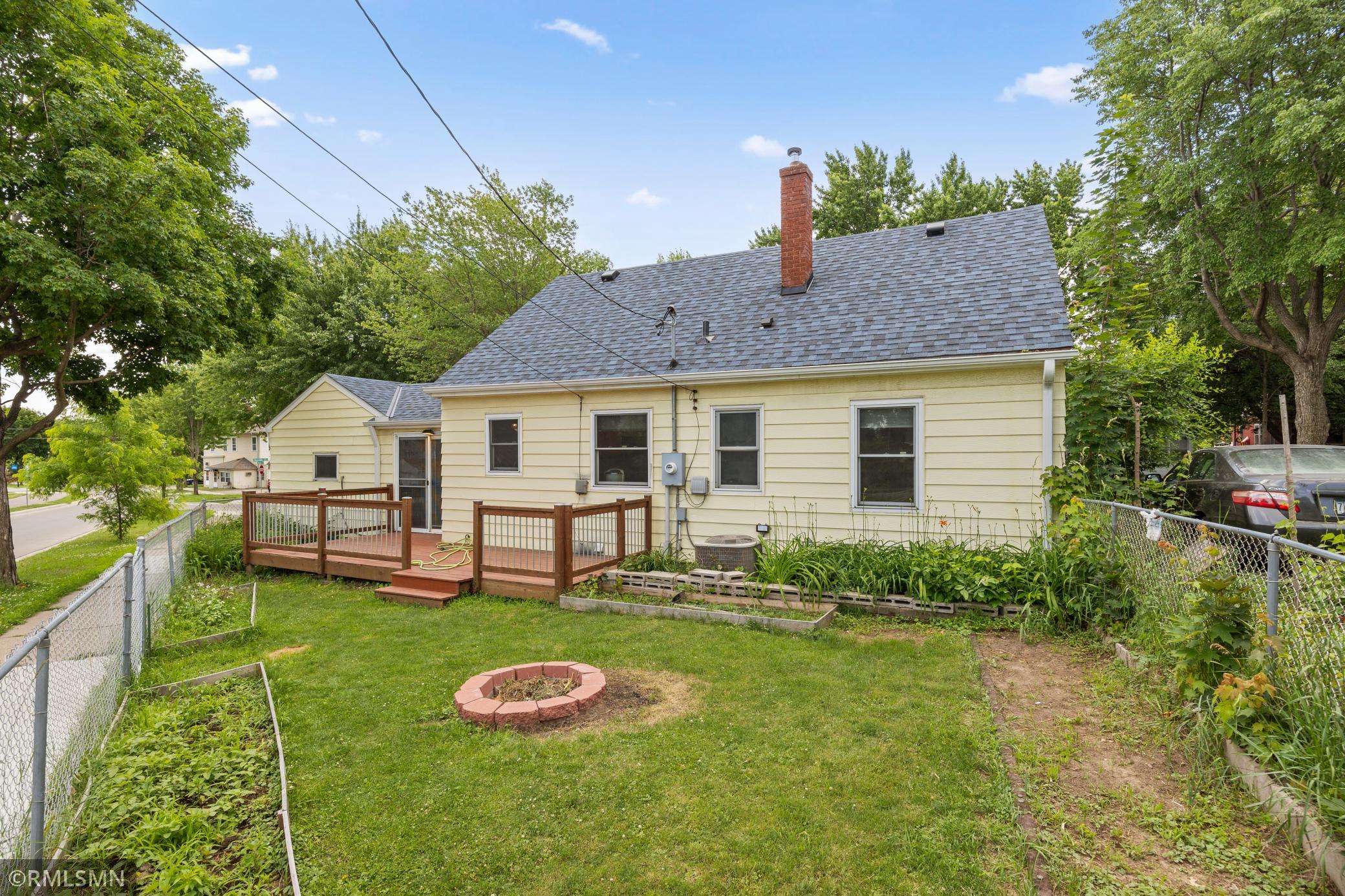 View of Residential at 609 Nevada Avenue, Saint Paul MN 55130, Saint Paul (17 of 20) - Mike Wilen | Minnesota Team Real Estate