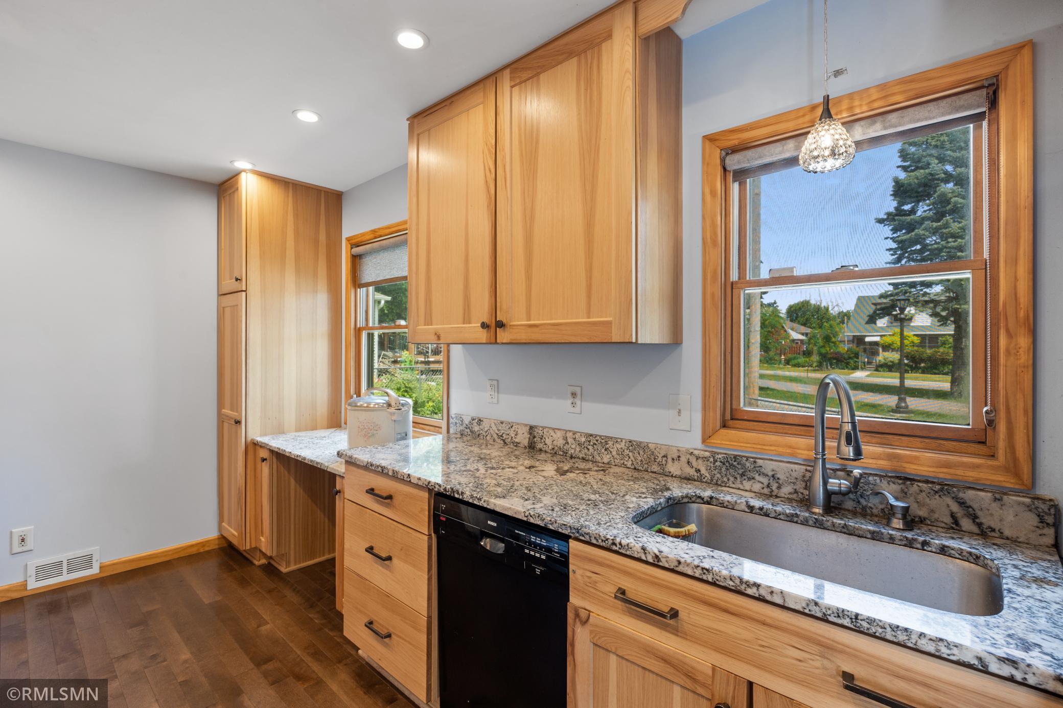 View of Residential at 609 Nevada Avenue, Saint Paul MN 55130, Saint Paul (3 of 20) - Mike Wilen | Minnesota Team Real Estate