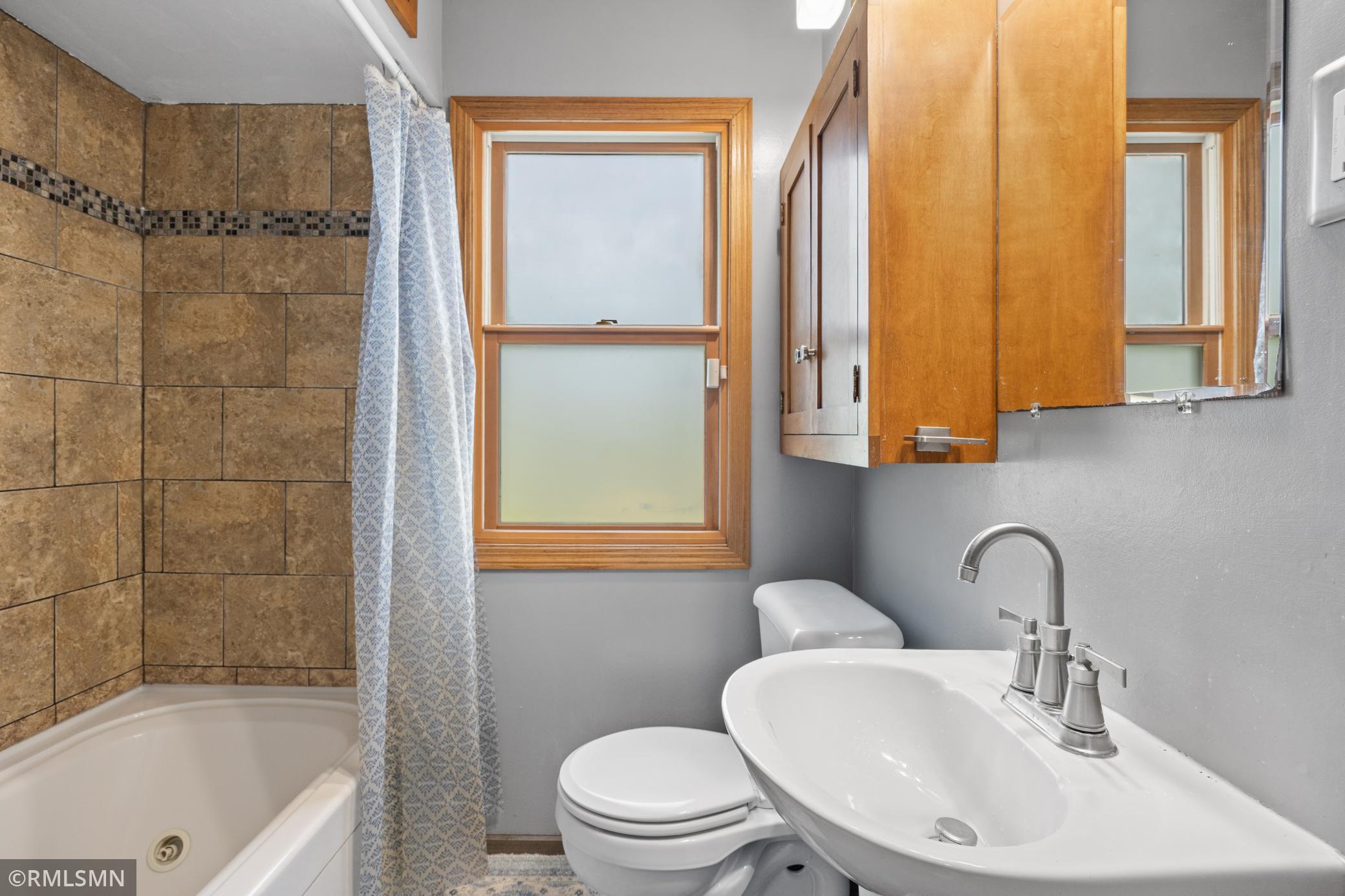 View of Residential at 609 Nevada Avenue, Saint Paul MN 55130, Saint Paul (16 of 20) - Mike Wilen | Minnesota Team Real Estate