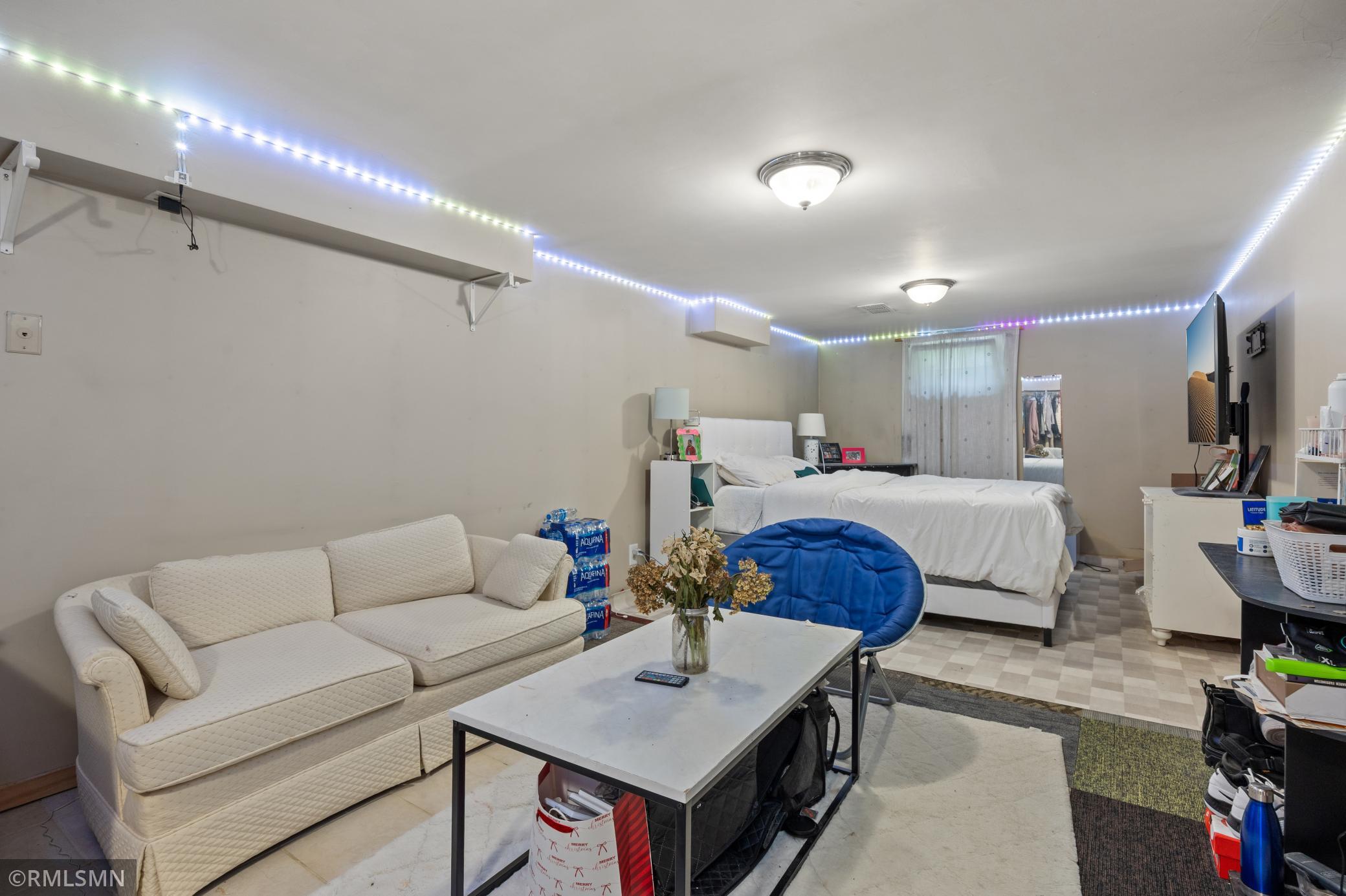 View of Residential at 609 Nevada Avenue, Saint Paul MN 55130, Saint Paul (12 of 20) - Mike Wilen | Minnesota Team Real Estate
