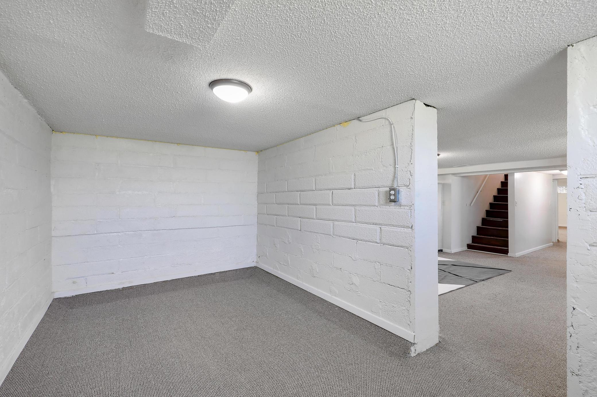 View of Residential at 6425 Fremont Avenue, Brooklyn Center MN 55430, Brooklyn Center (33 of 37) - Mike Wilen | Minnesota Team Real Estate