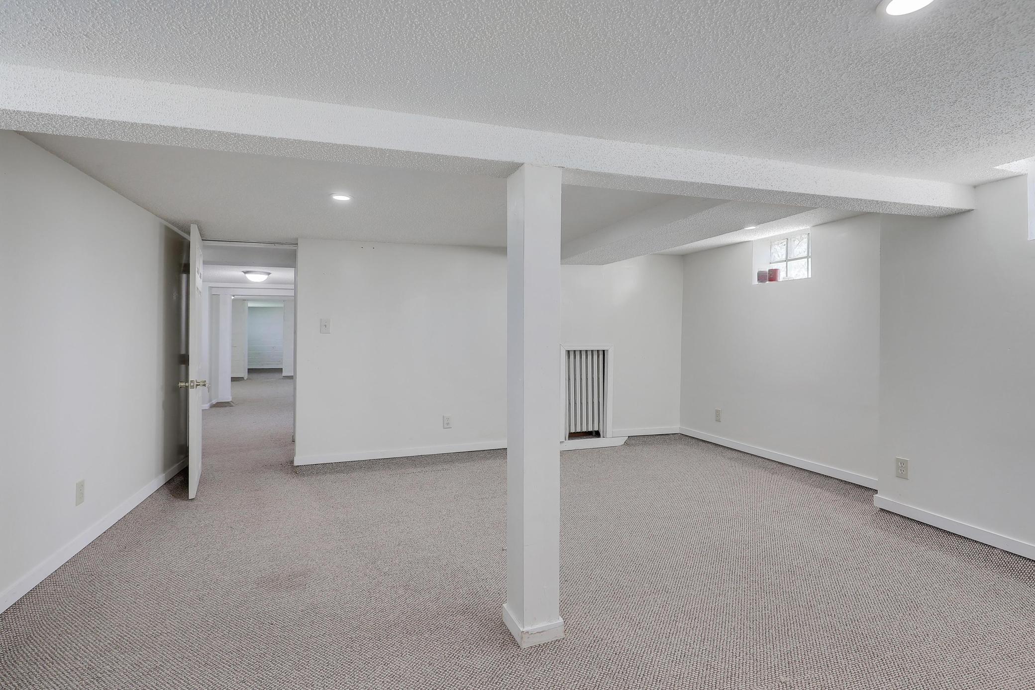 View of Residential at 6425 Fremont Avenue, Brooklyn Center MN 55430, Brooklyn Center (35 of 37) - Mike Wilen | Minnesota Team Real Estate