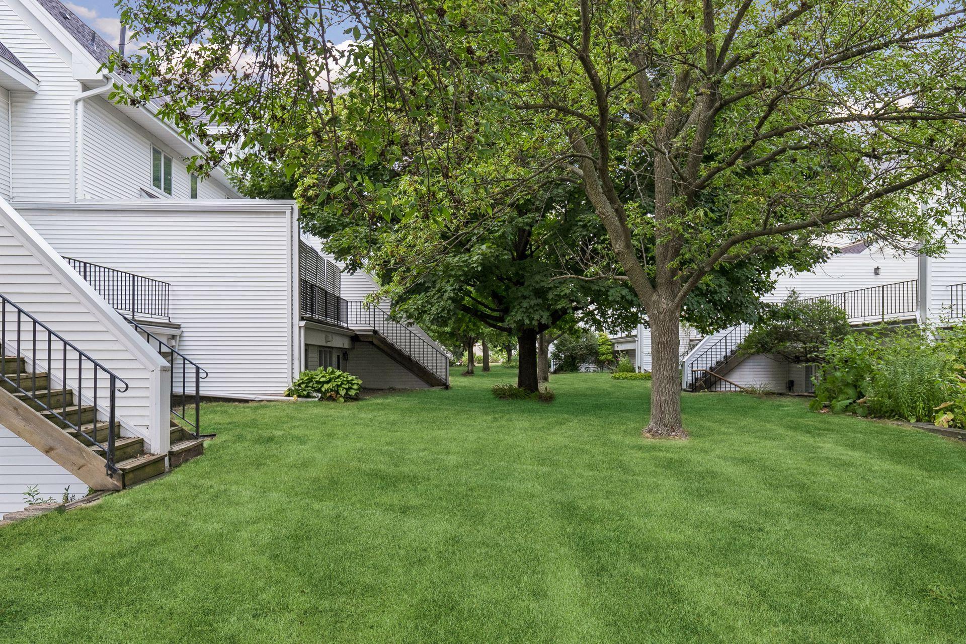 View of Residential at 925 Dartmouth Avenue, Minneapolis MN 55414, Minneapolis (22 of 22) - Mike Wilen | Minnesota Team Real Estate