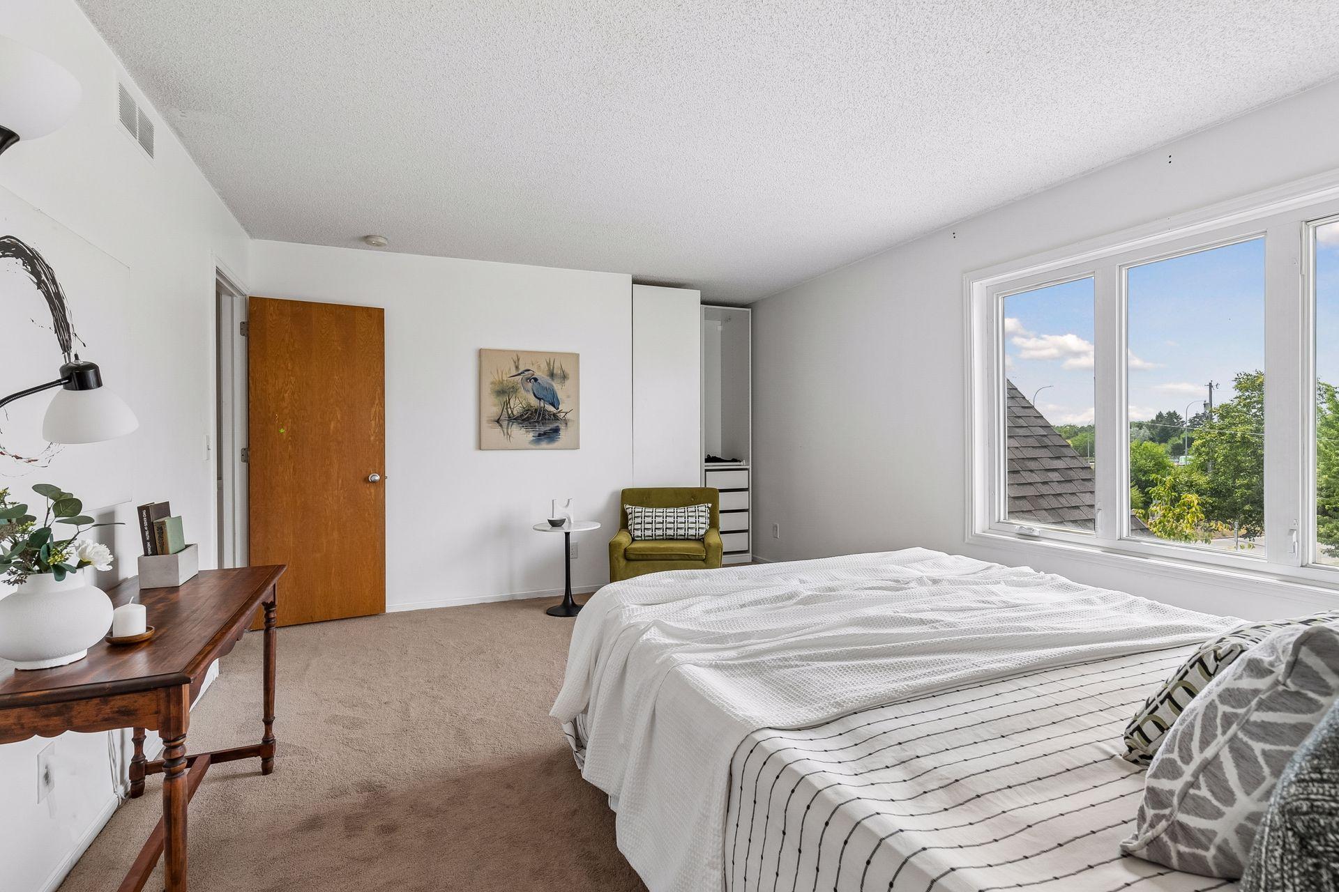 View of Residential at 925 Dartmouth Avenue, Minneapolis MN 55414, Minneapolis (10 of 22) - Mike Wilen | Minnesota Team Real Estate