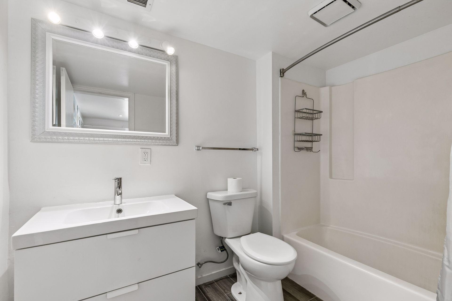 View of Residential at 925 Dartmouth Avenue, Minneapolis MN 55414, Minneapolis (16 of 22) - Mike Wilen | Minnesota Team Real Estate