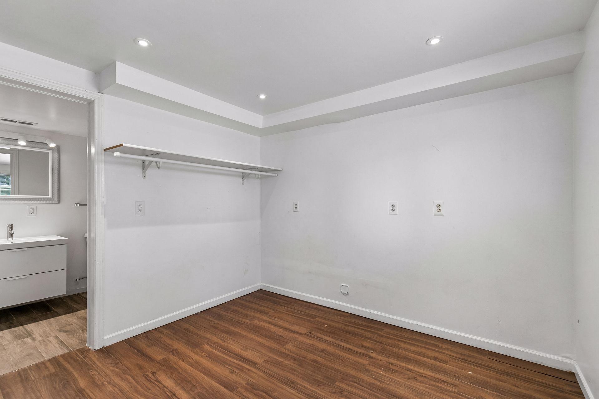View of Residential at 925 Dartmouth Avenue, Minneapolis MN 55414, Minneapolis (15 of 22) - Mike Wilen | Minnesota Team Real Estate