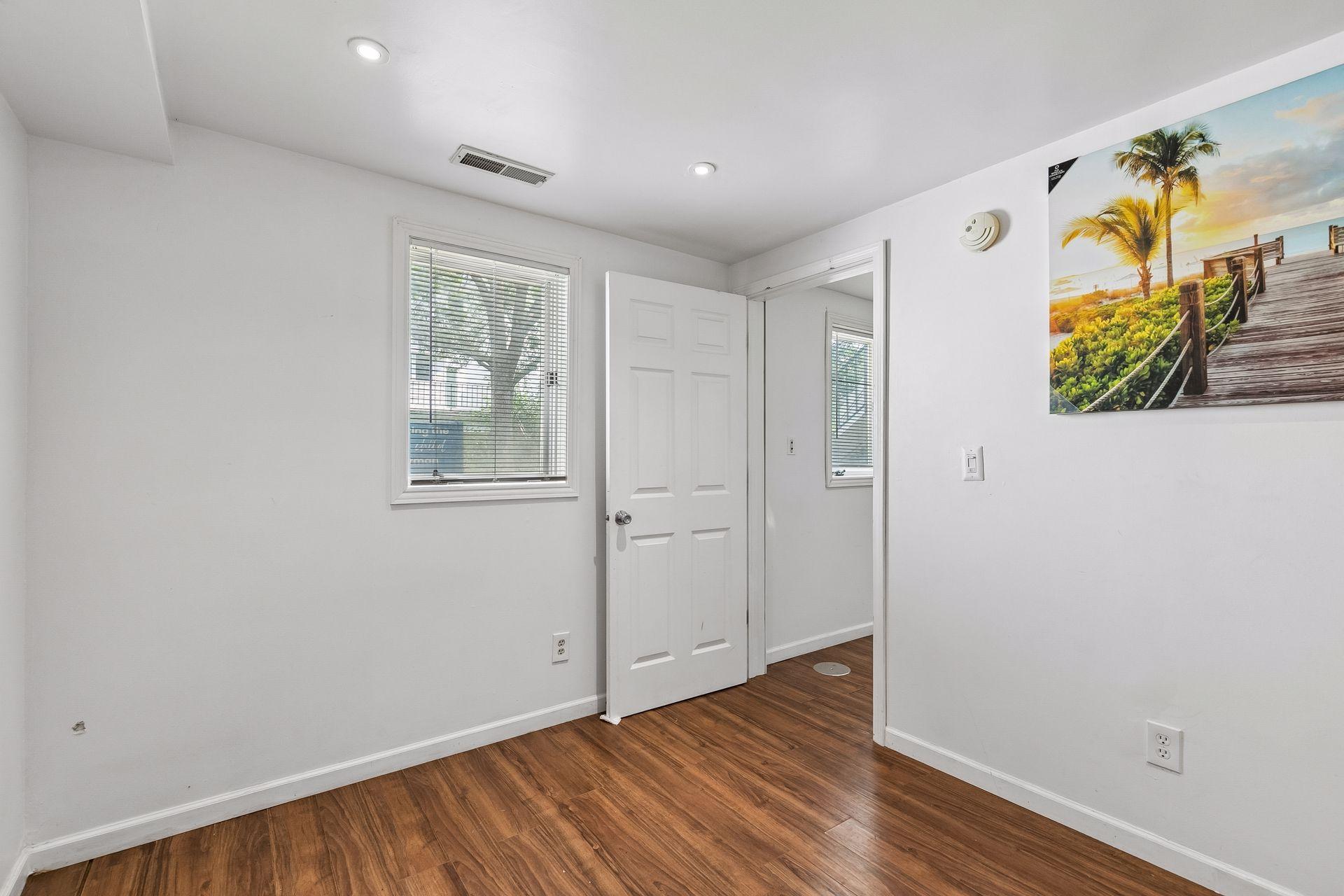 View of Residential at 925 Dartmouth Avenue, Minneapolis MN 55414, Minneapolis (14 of 22) - Mike Wilen | Minnesota Team Real Estate
