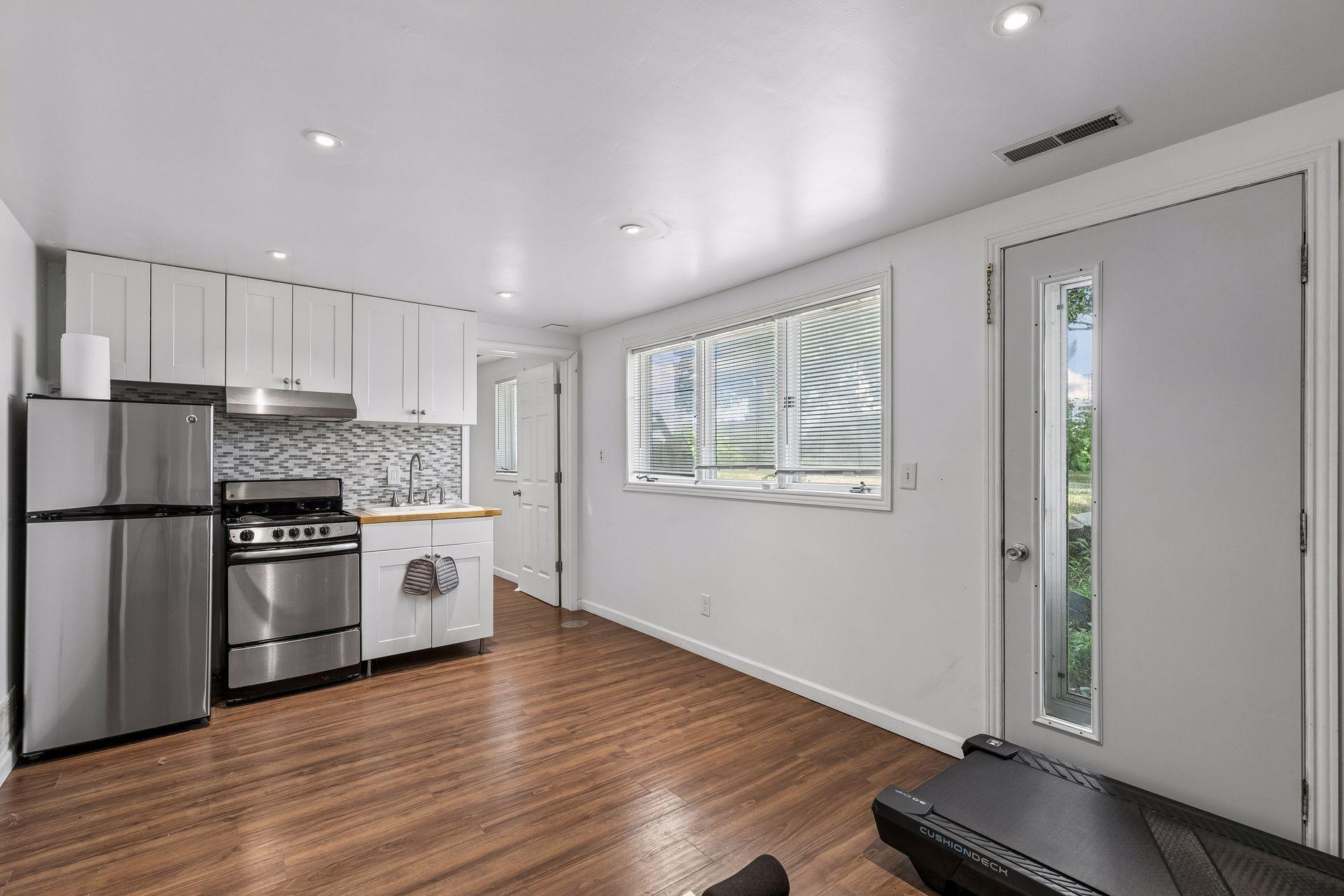 View of Residential at 925 Dartmouth Avenue, Minneapolis MN 55414, Minneapolis (13 of 22) - Mike Wilen | Minnesota Team Real Estate