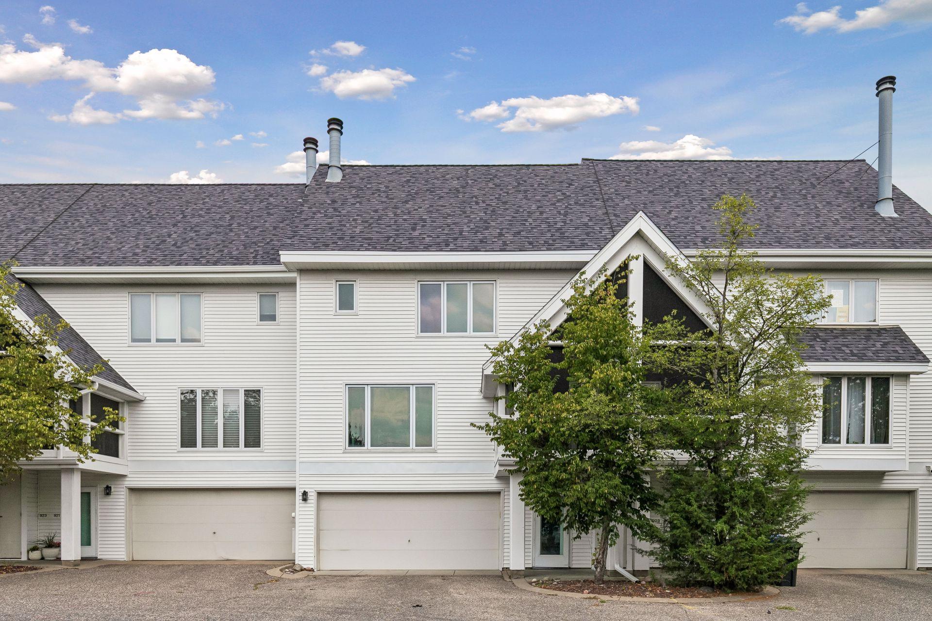 View of Residential at 925 Dartmouth Avenue, Minneapolis MN 55414, Minneapolis (20 of 22) - Mike Wilen | Minnesota Team Real Estate